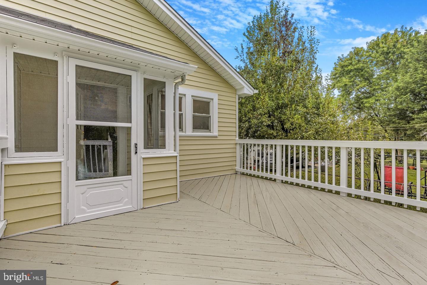 1106 SNOWDEN PLACE