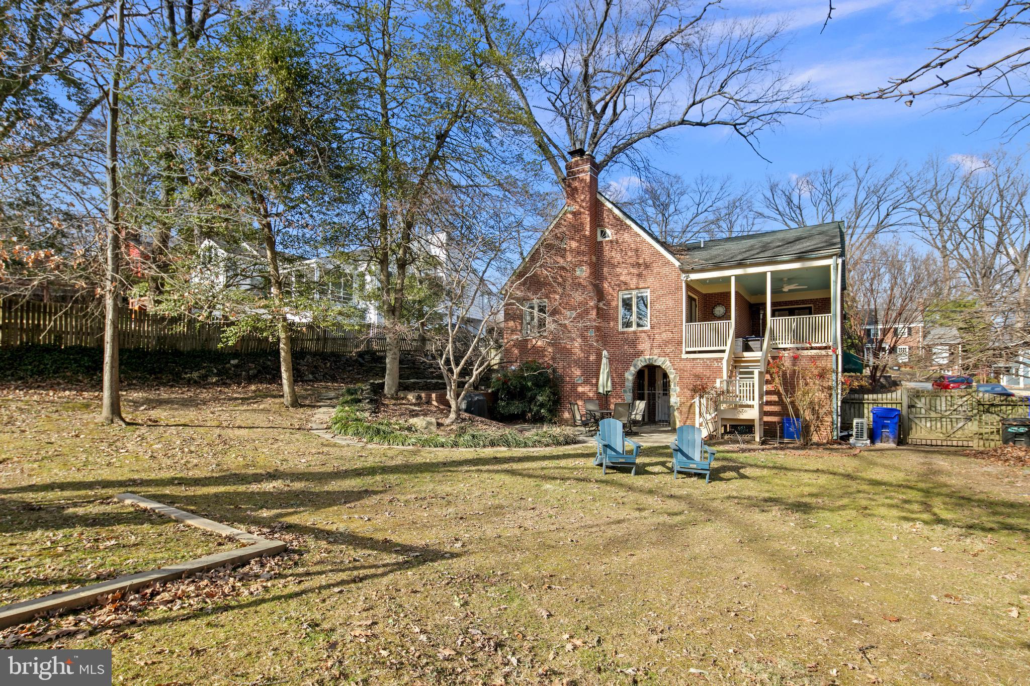 WOODSIDE PARK - Residential