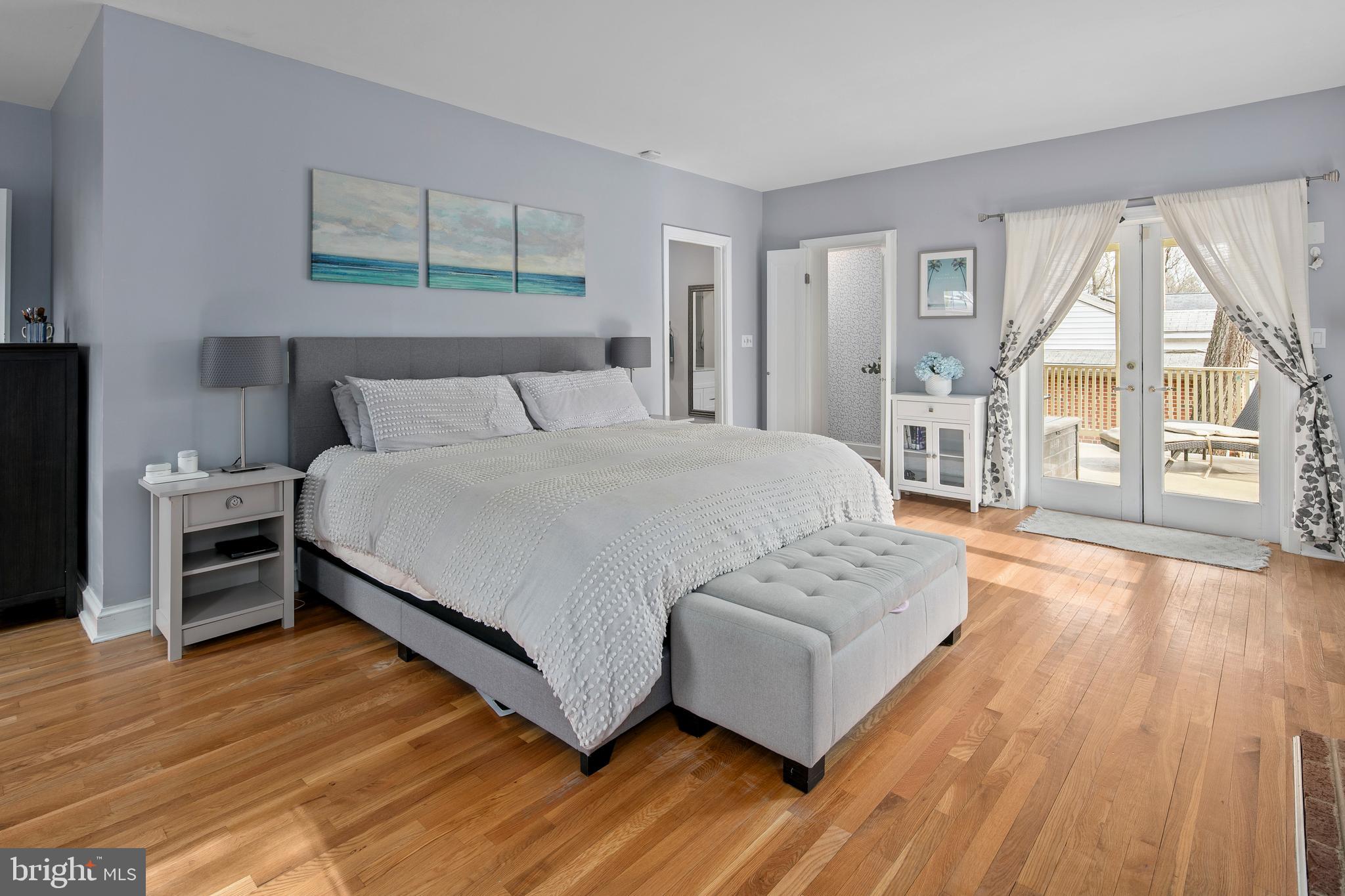 WOODSIDE PARK - Residential