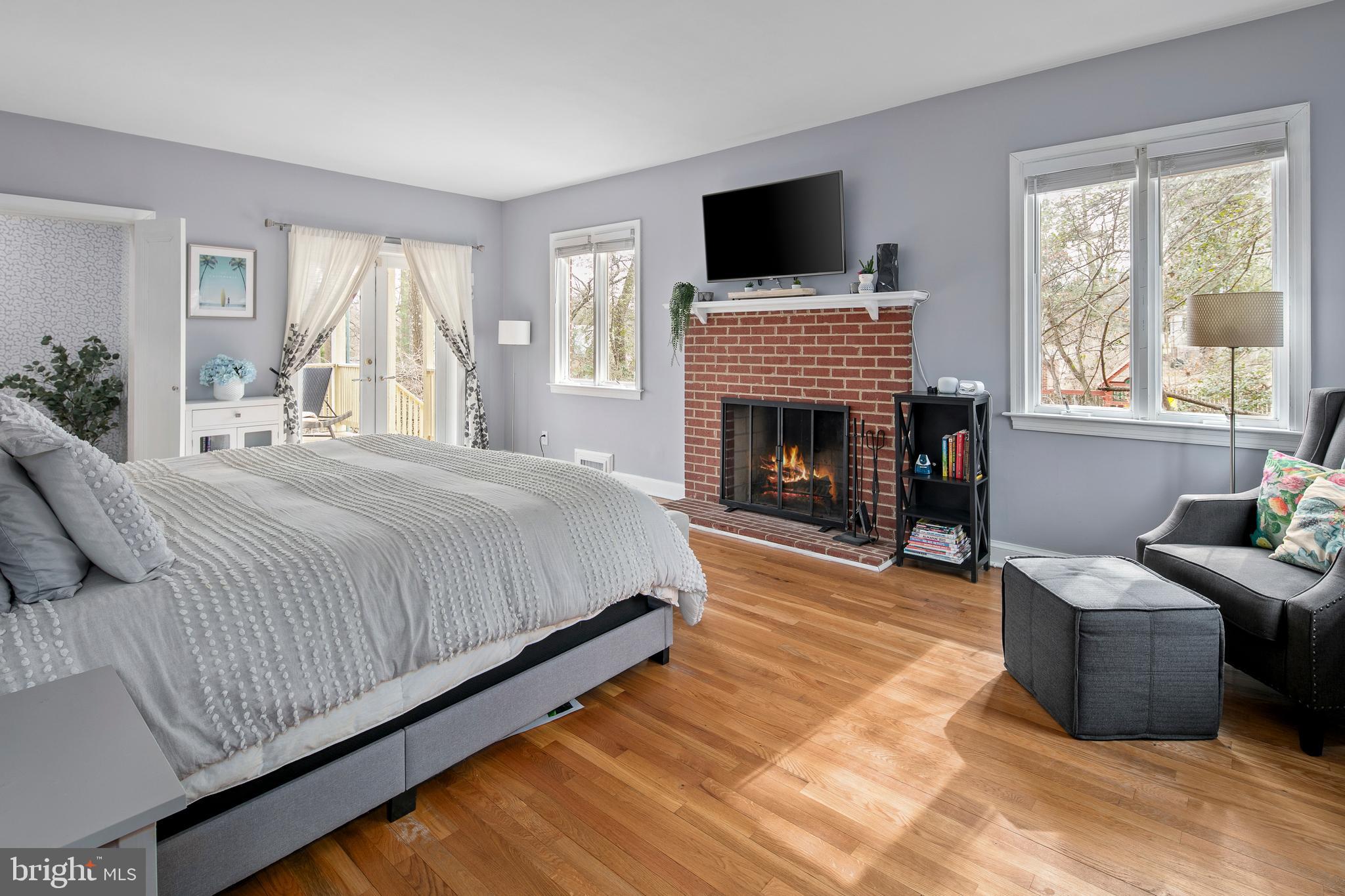 WOODSIDE PARK - Residential