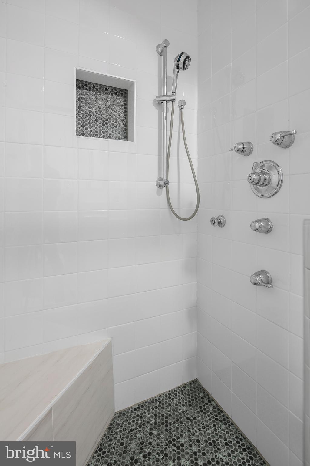 WOODSIDE PARK - Residential