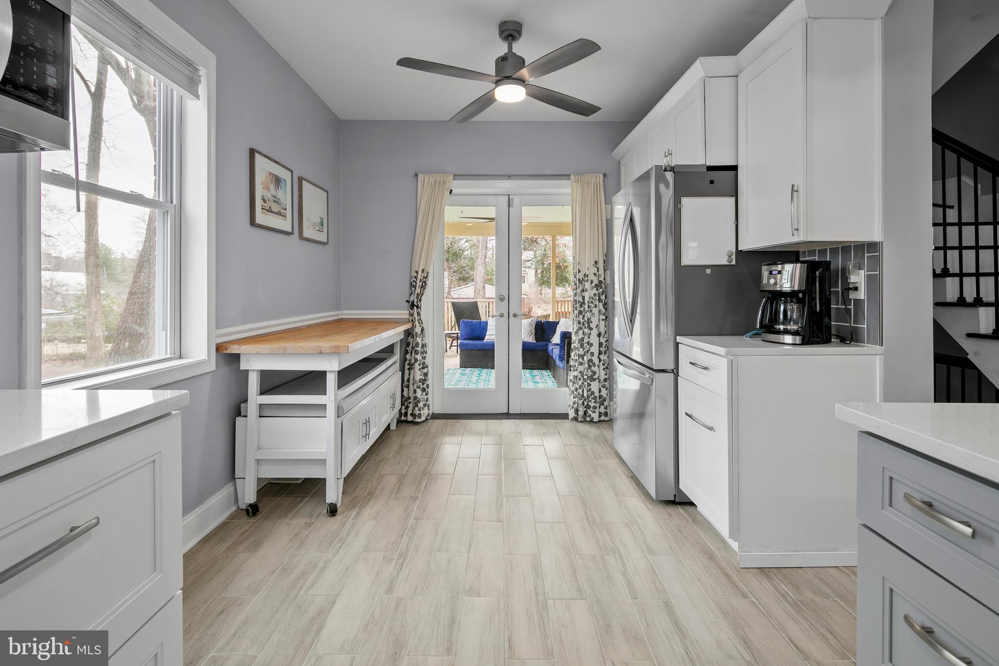 WOODSIDE PARK - Residential