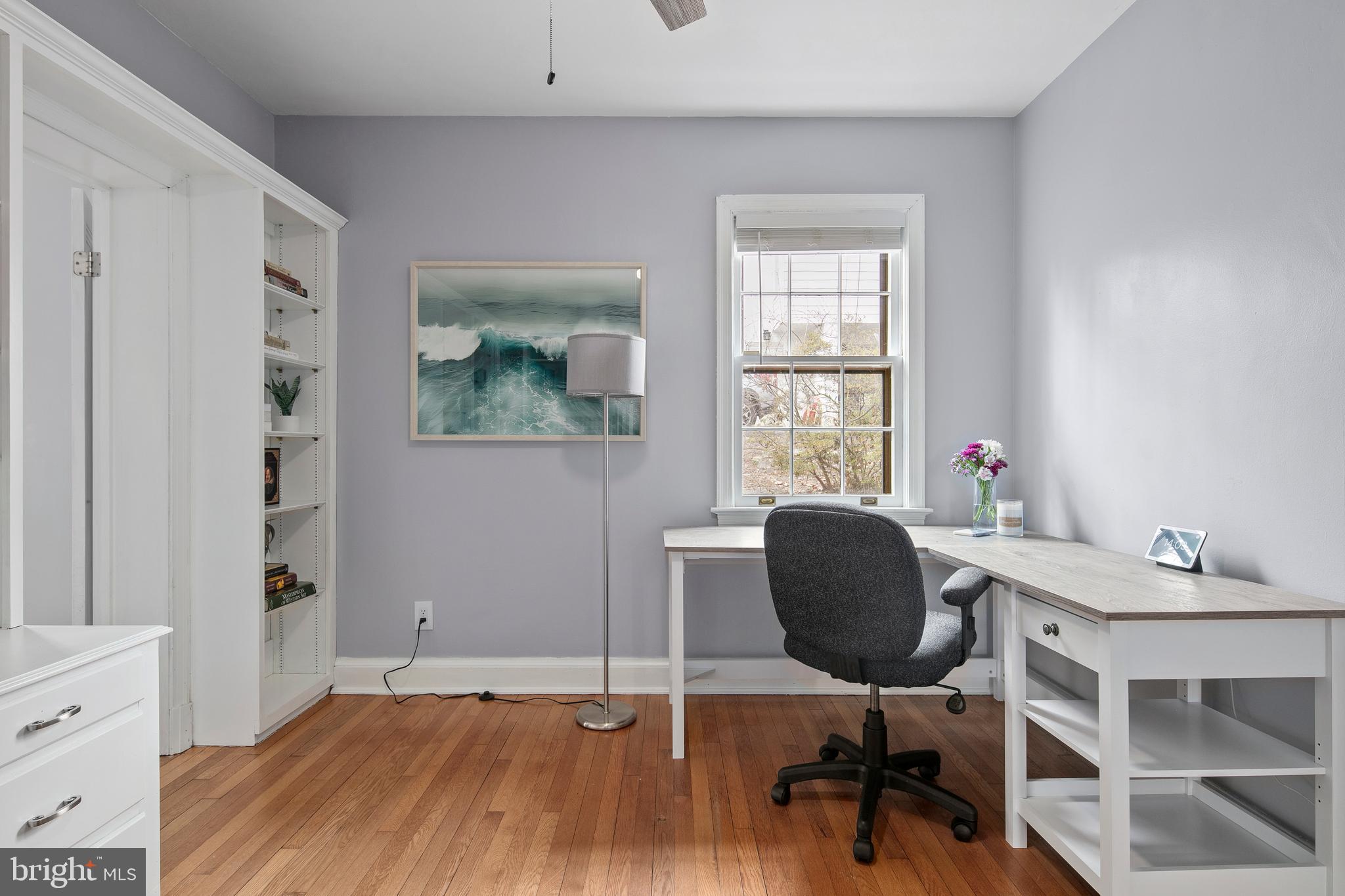 WOODSIDE PARK - Residential