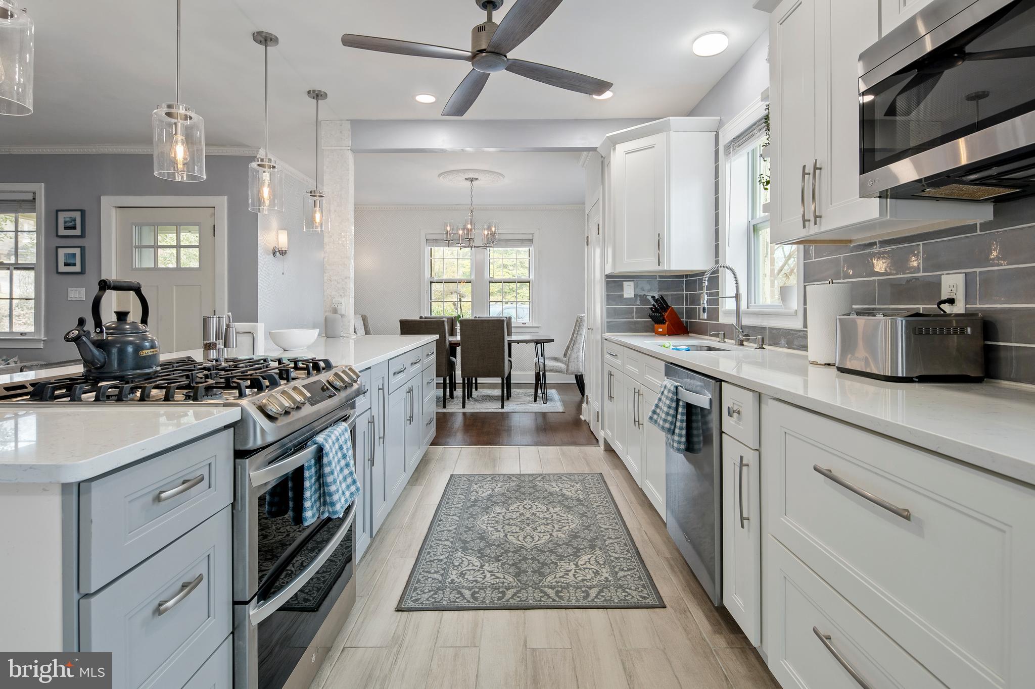 WOODSIDE PARK - Residential