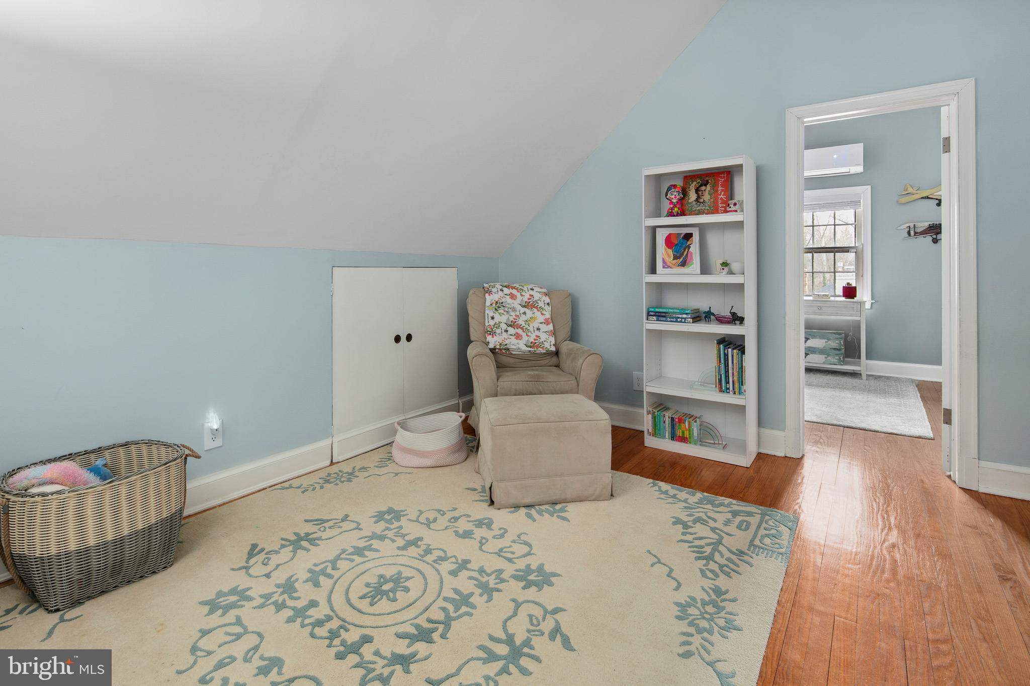 WOODSIDE PARK - Residential