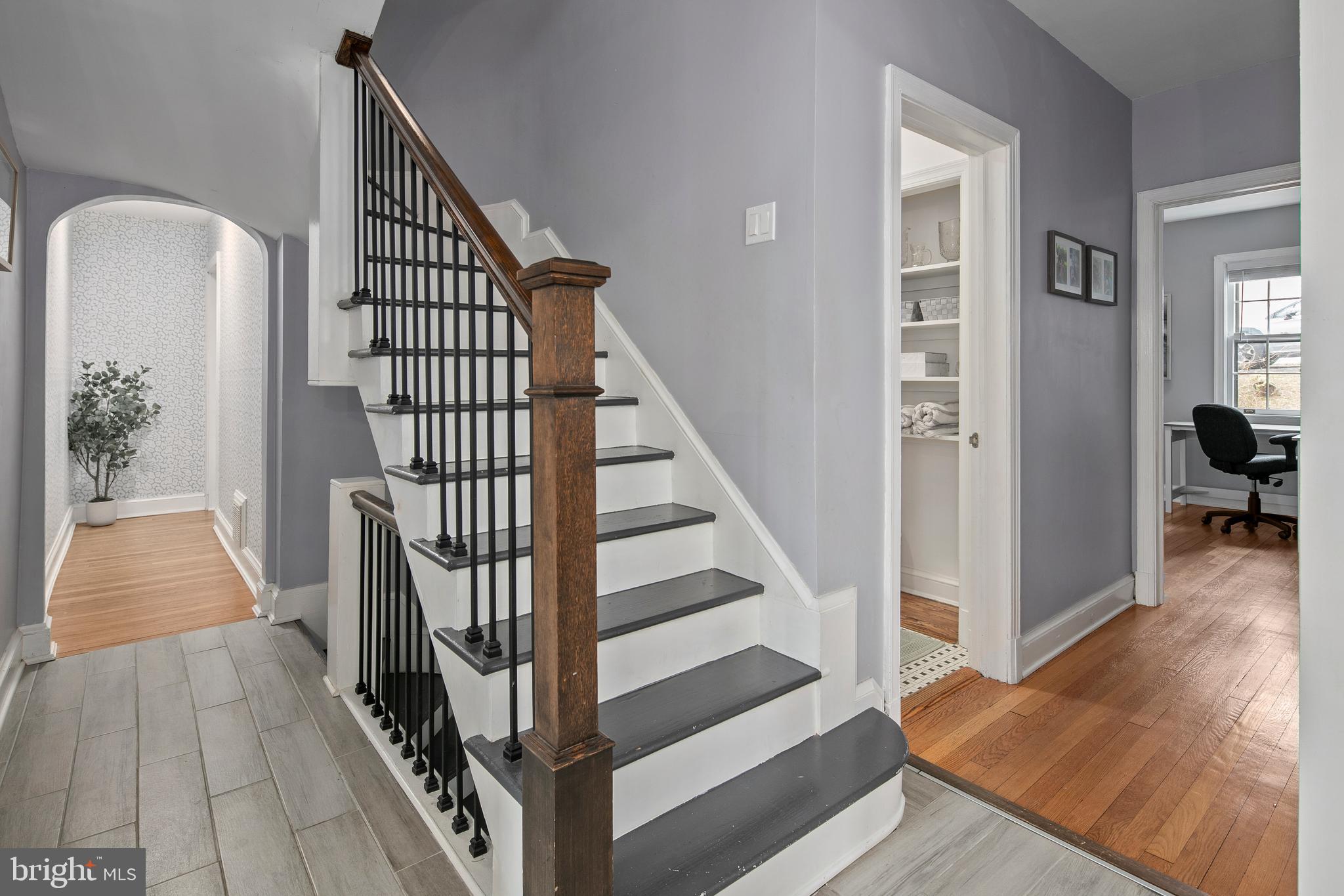 WOODSIDE PARK - Residential