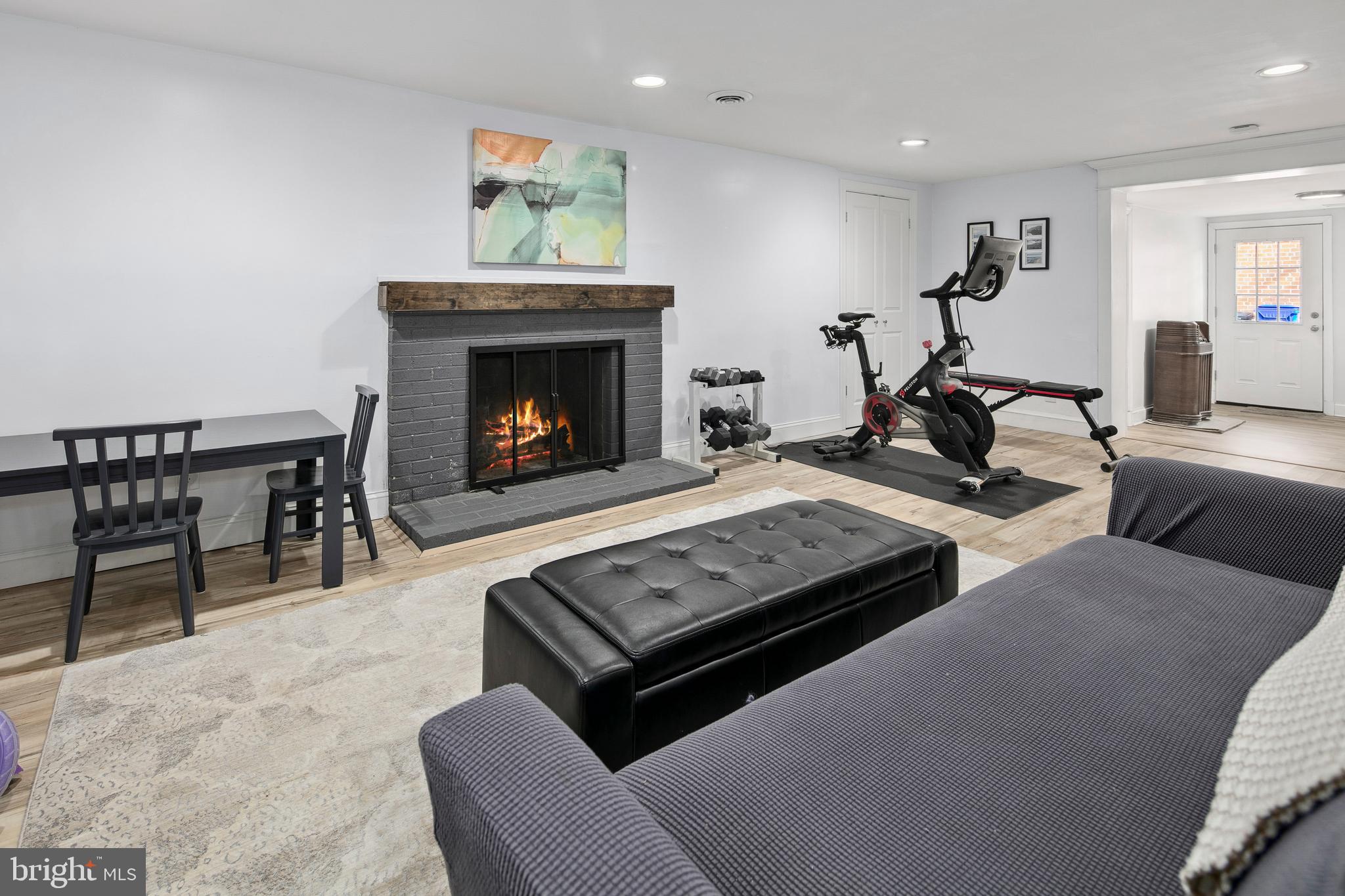 WOODSIDE PARK - Residential