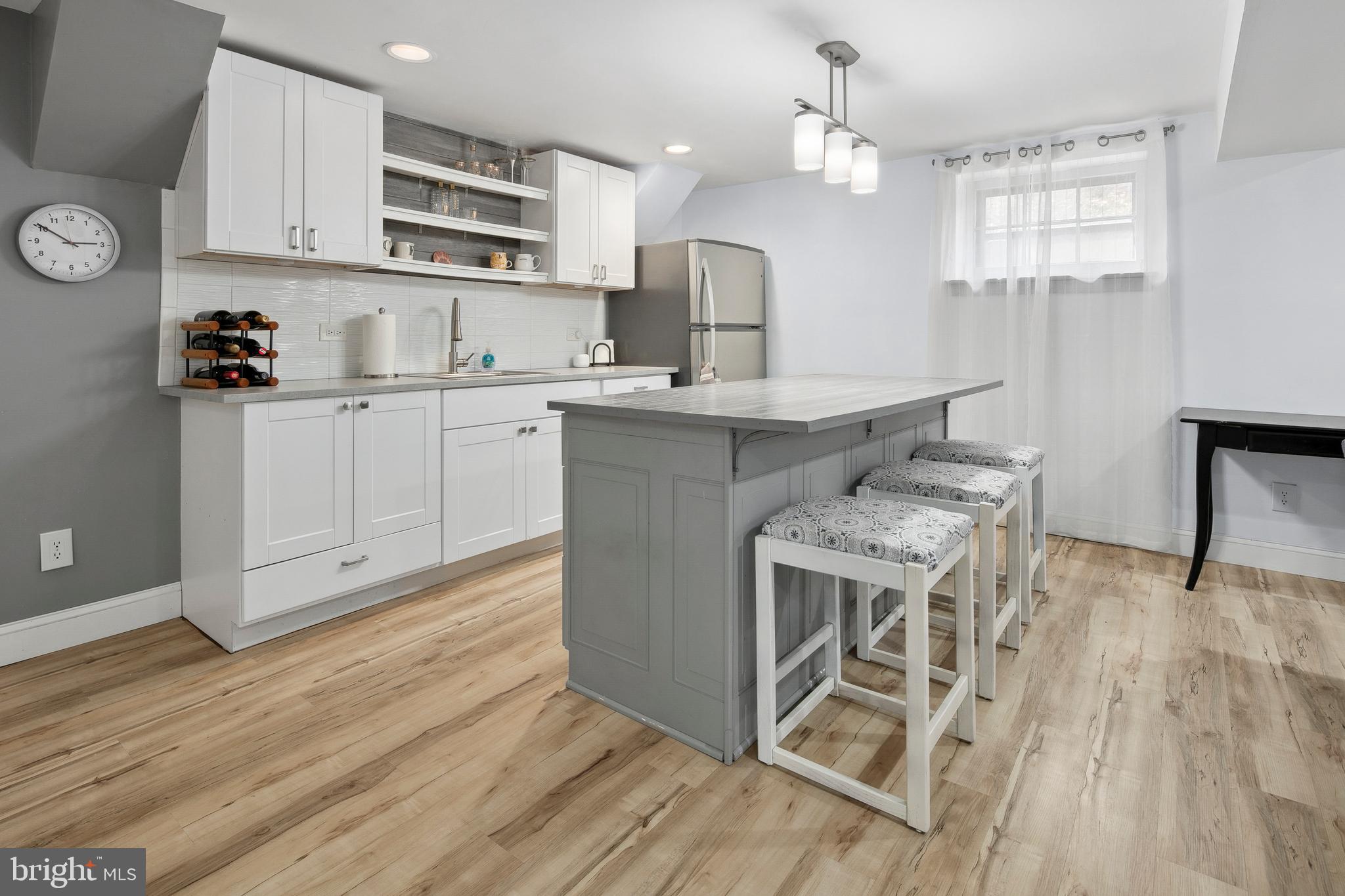 WOODSIDE PARK - Residential