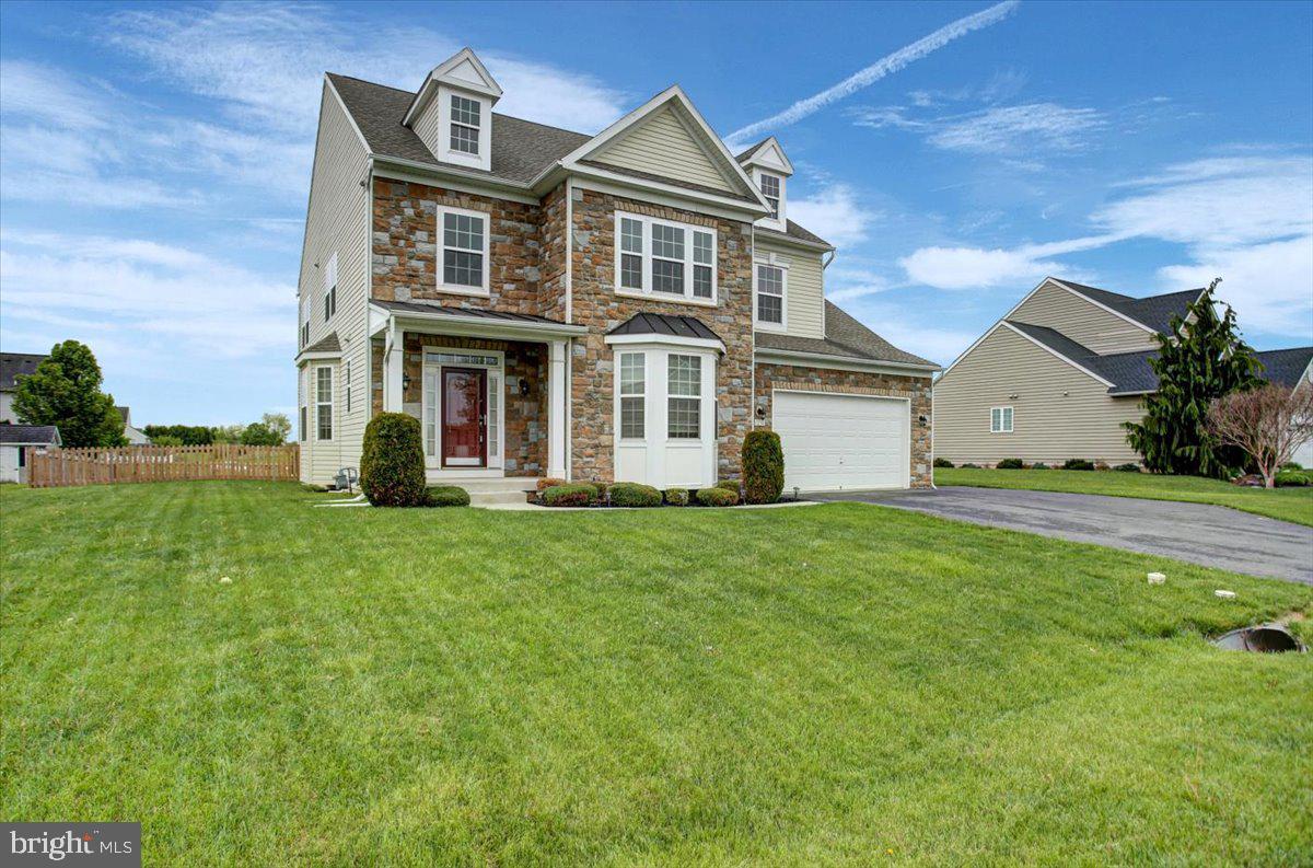 SHADOW CREEK - Residential