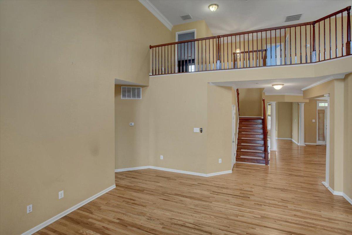 SHADOW CREEK - Residential