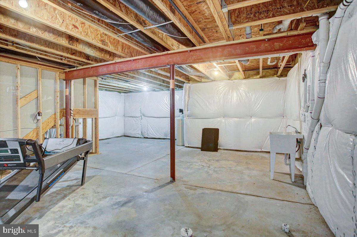 SHADOW CREEK - Residential