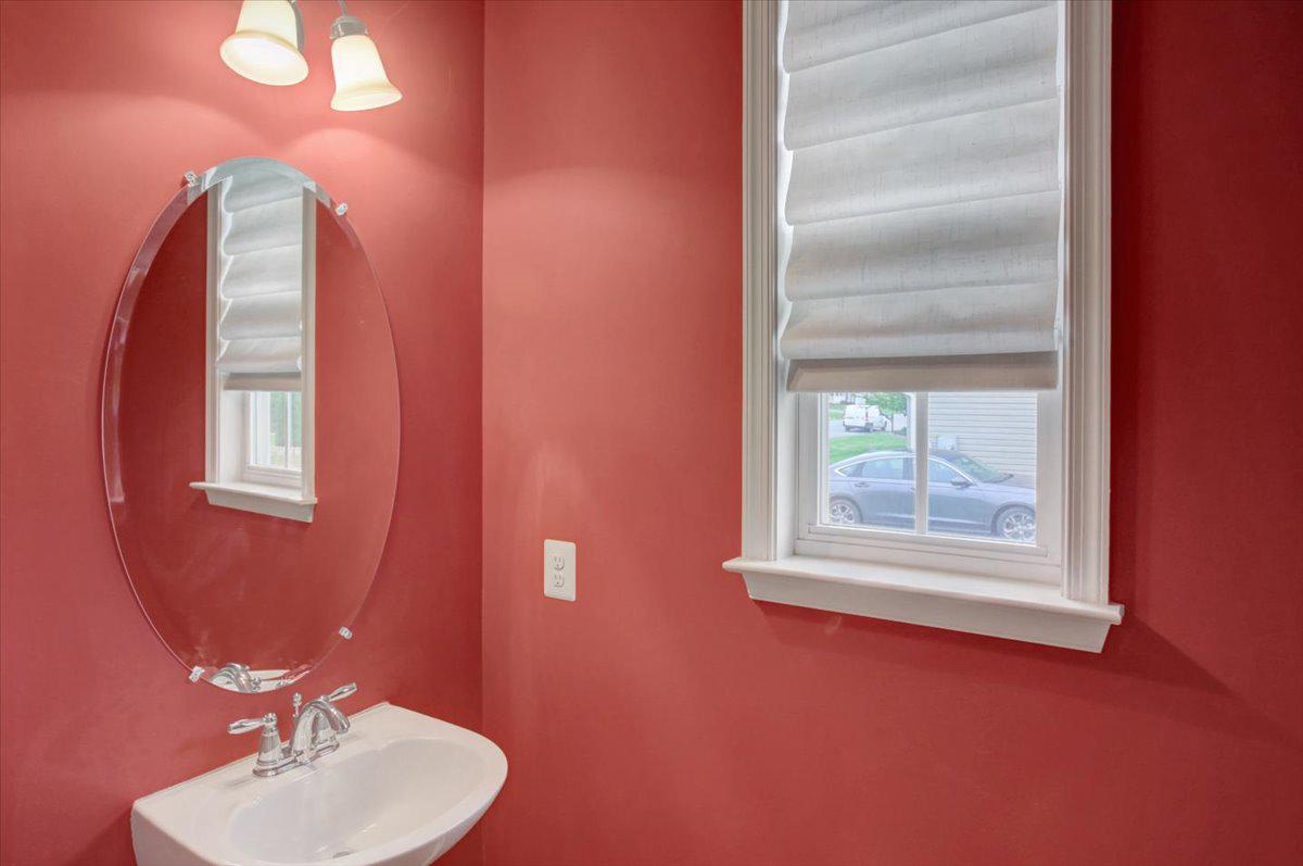 SHADOW CREEK - Residential