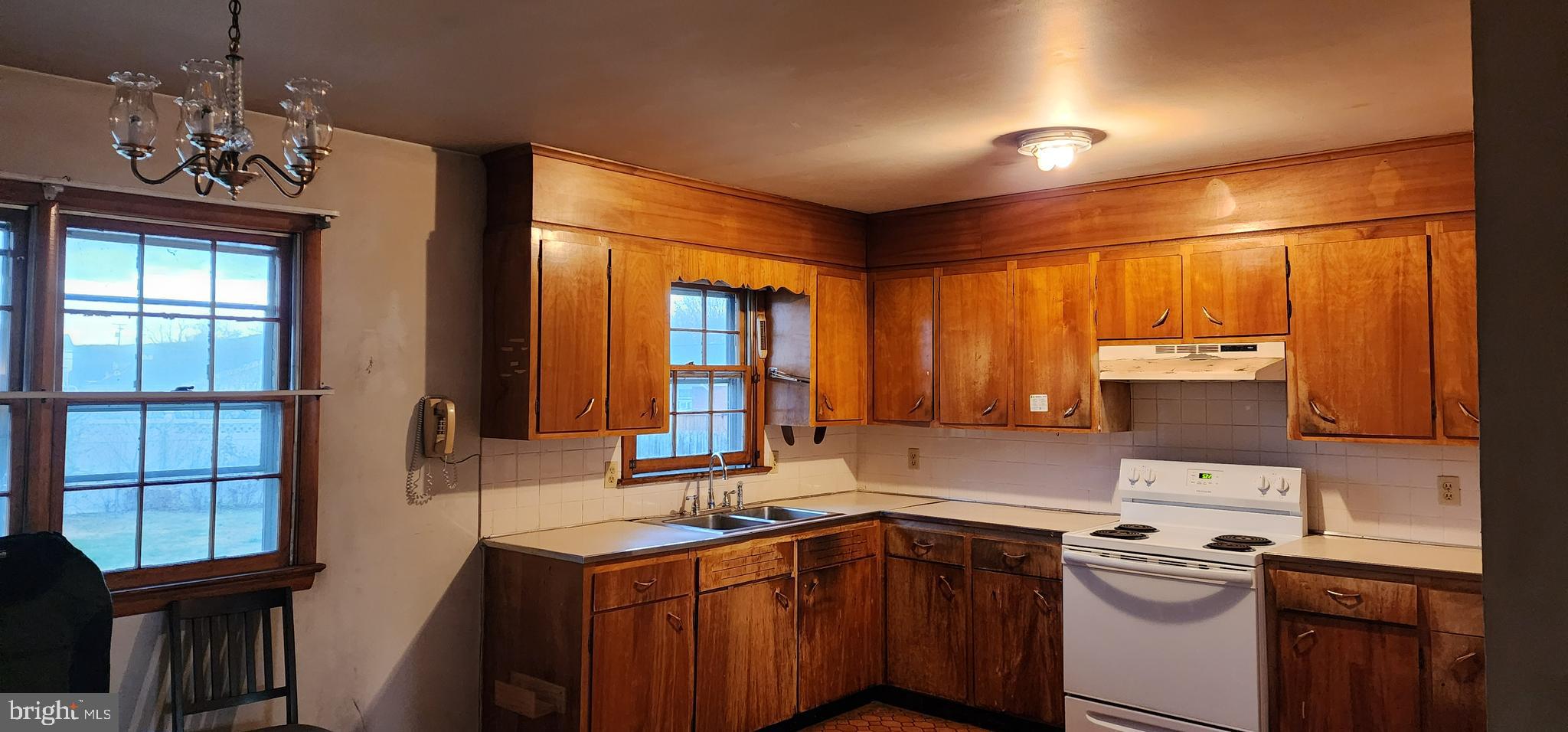 1216 COMMONWEALTH AVENUE