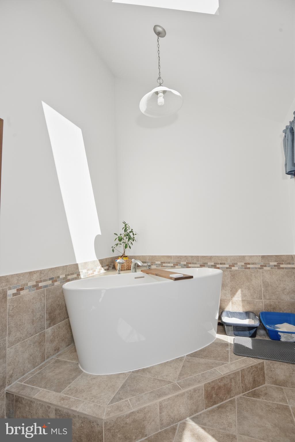 LANSDOWNE FARMS - Residential