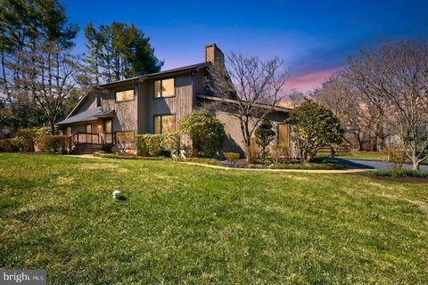24 WHITE OAK ROAD LANDENBERG PA 19350