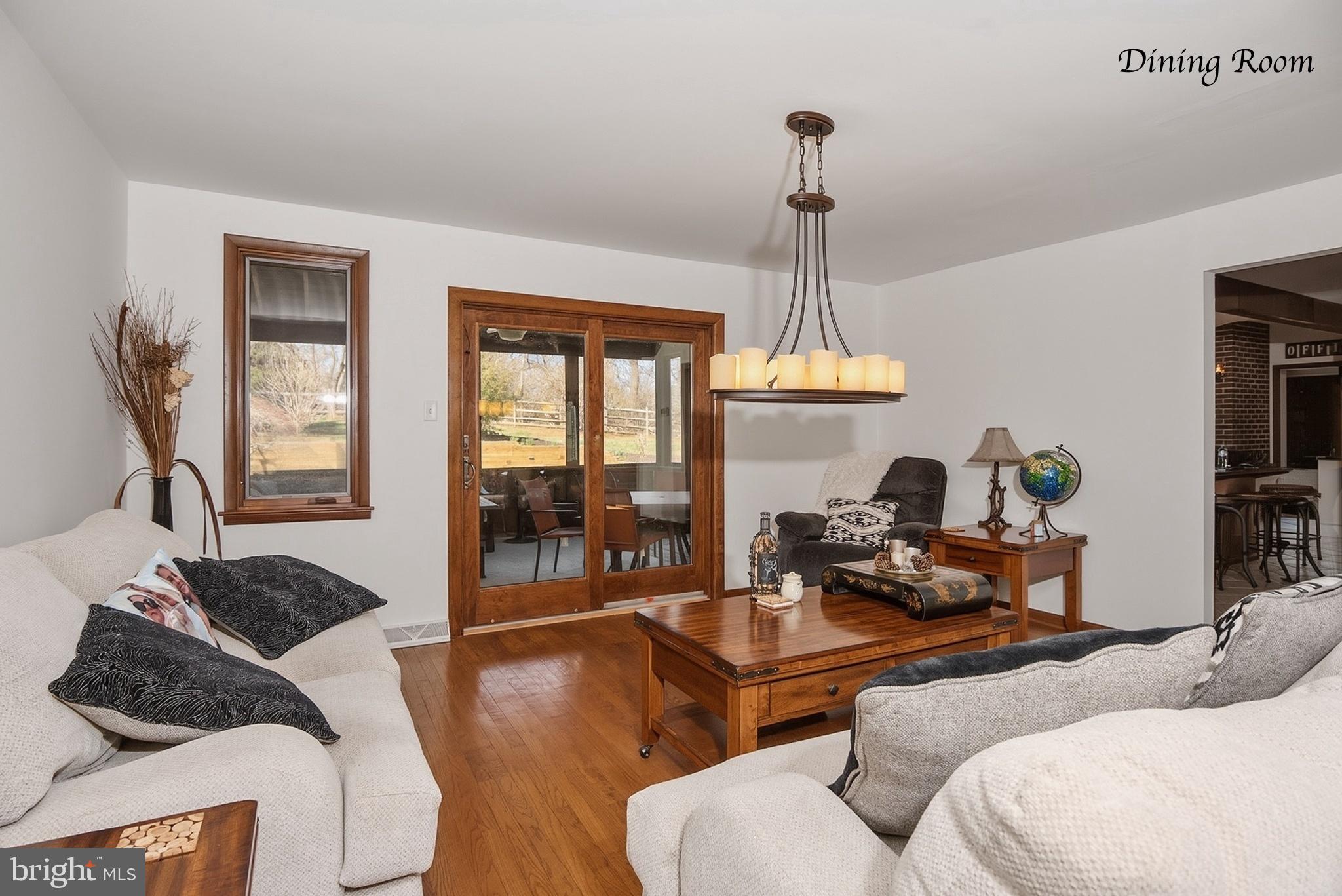 LANSDOWNE FARMS - Residential