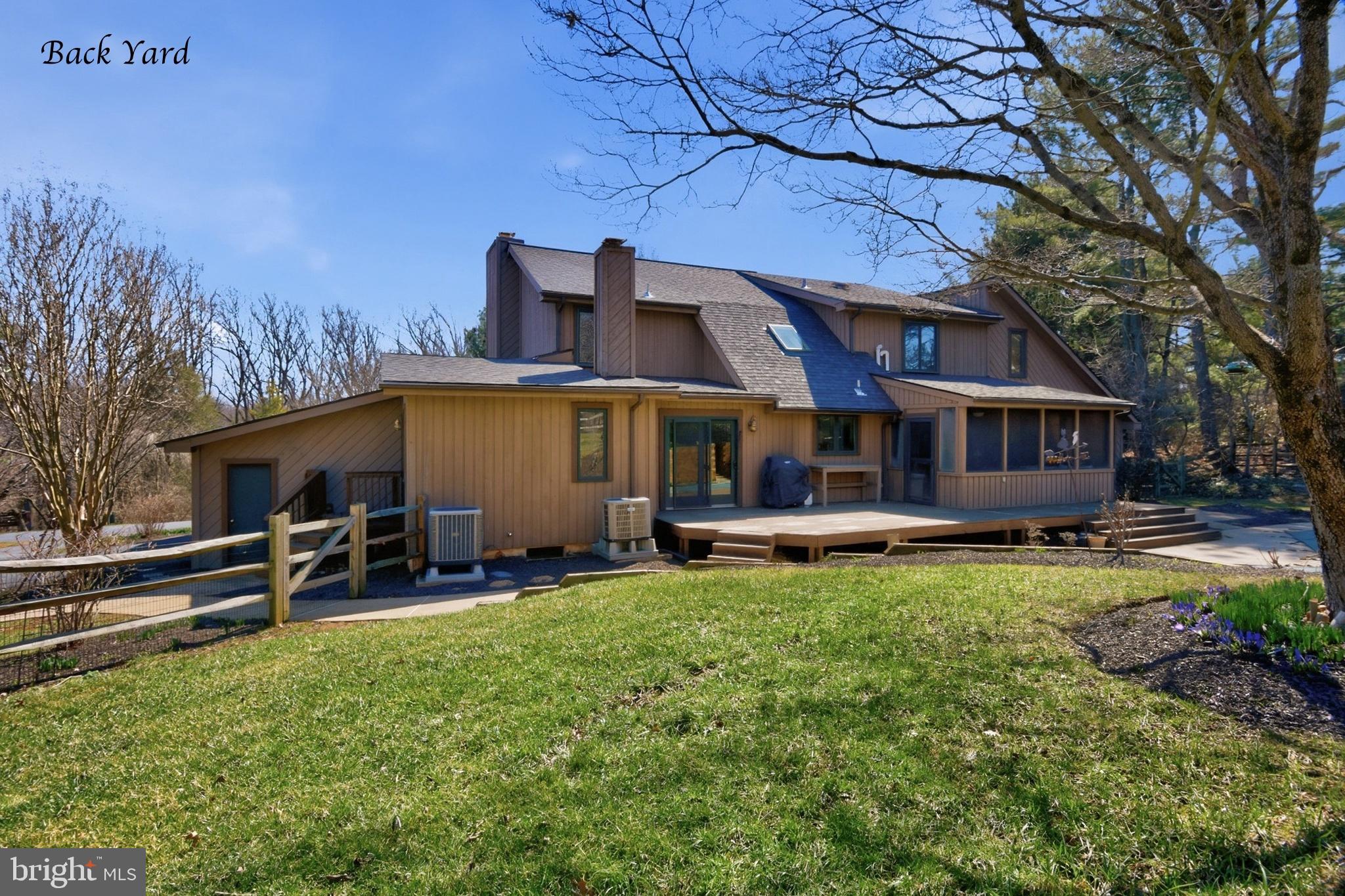 LANSDOWNE FARMS - Residential