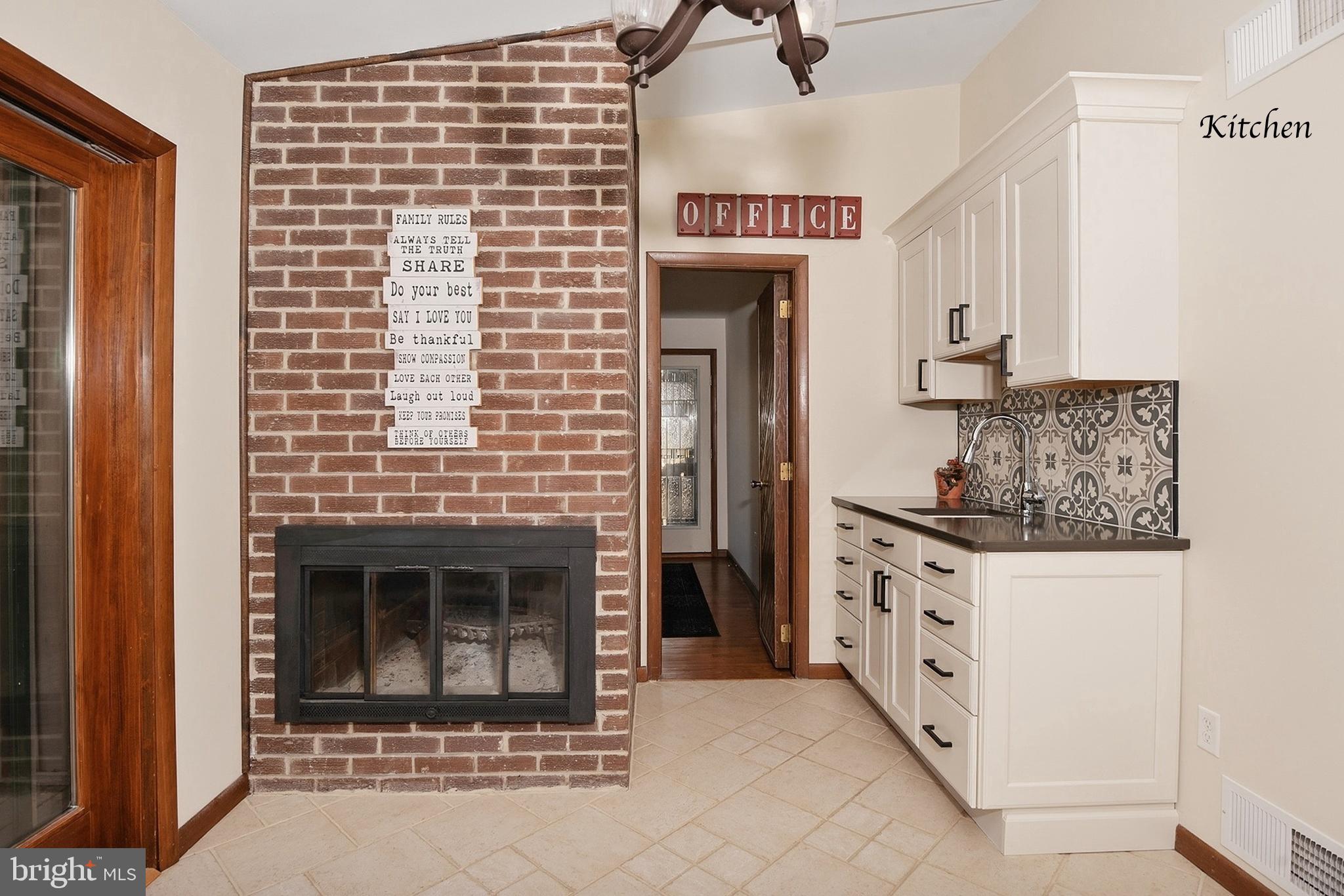 LANSDOWNE FARMS - Residential