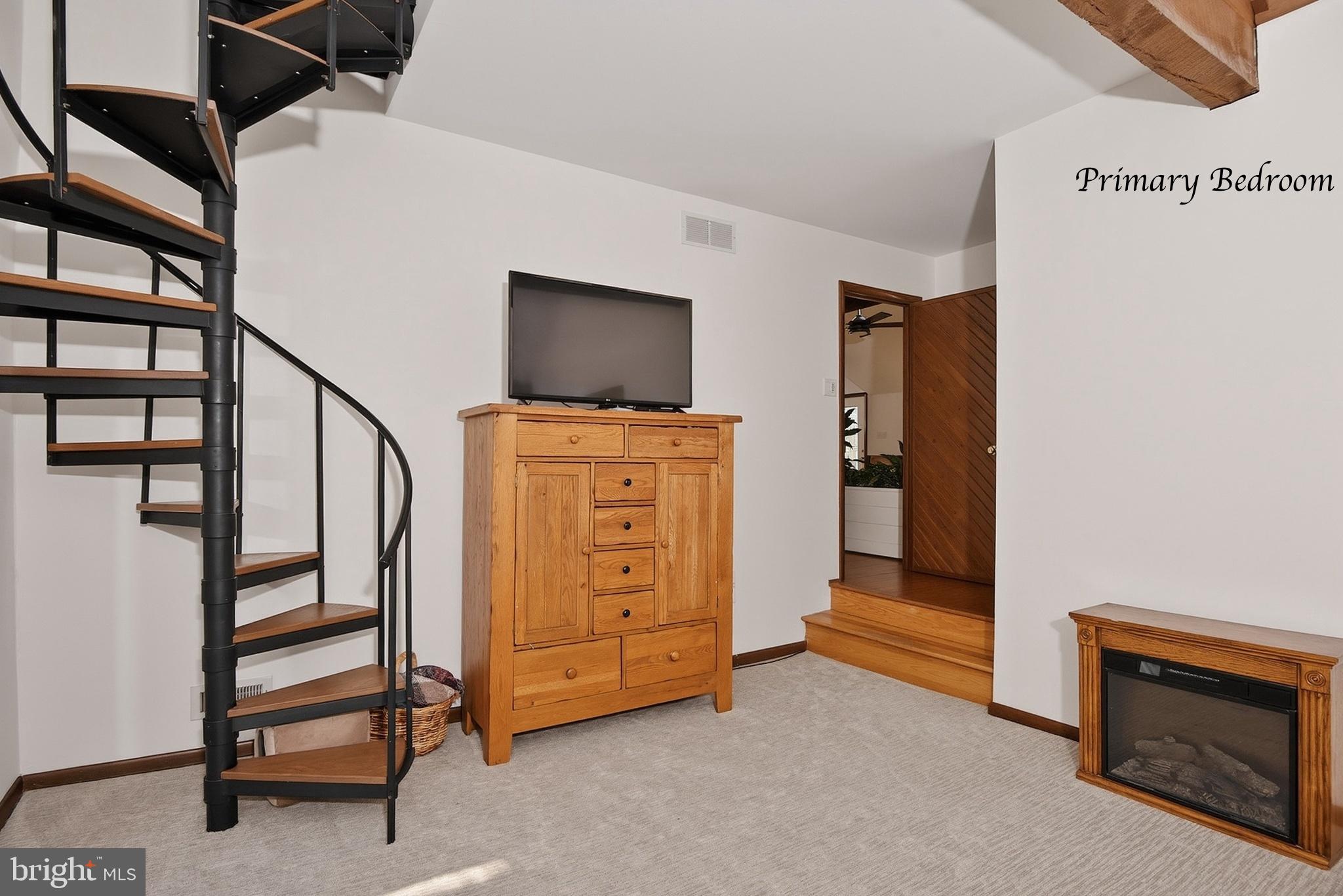 LANSDOWNE FARMS - Residential