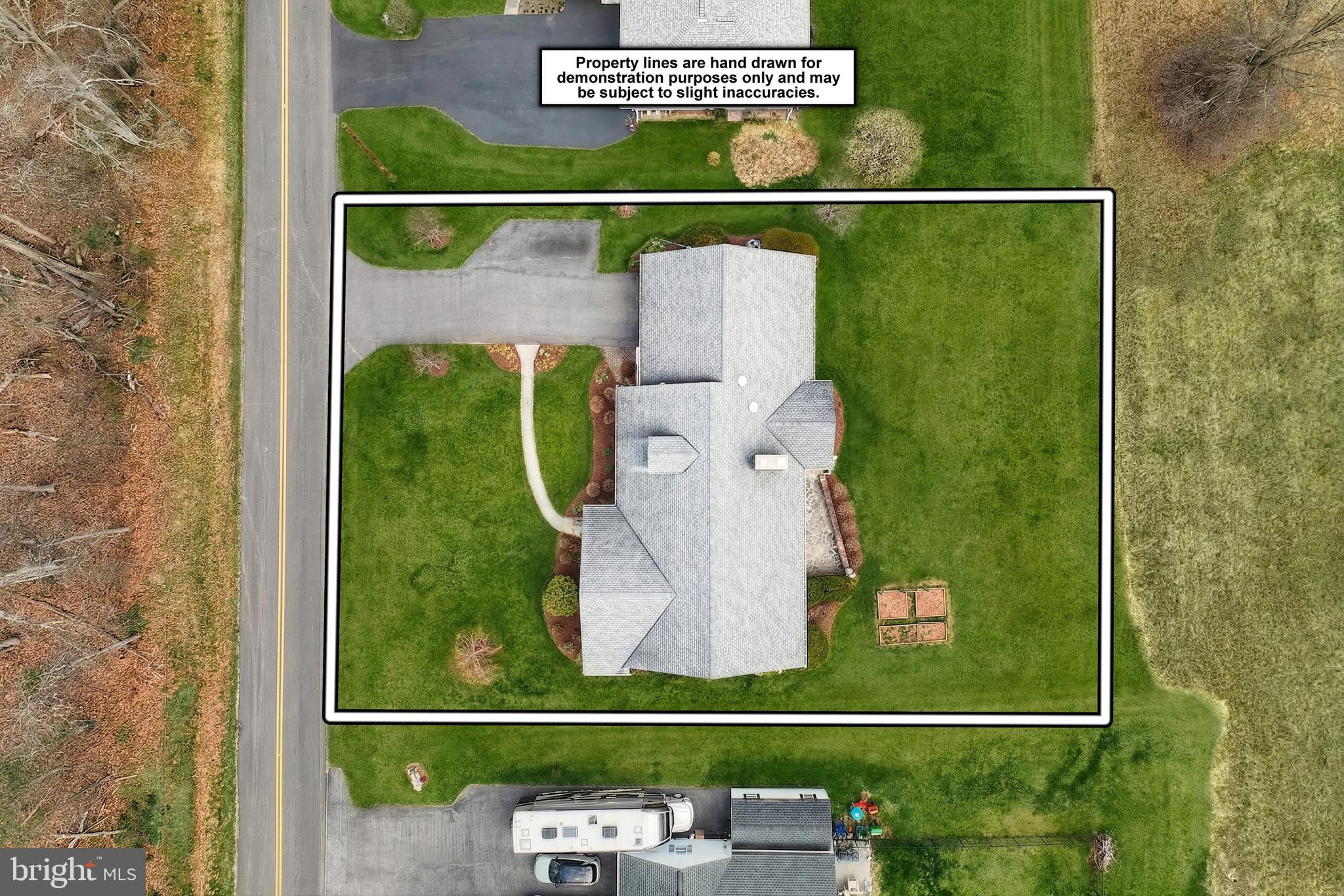 COUNTRY CLUB - Residential