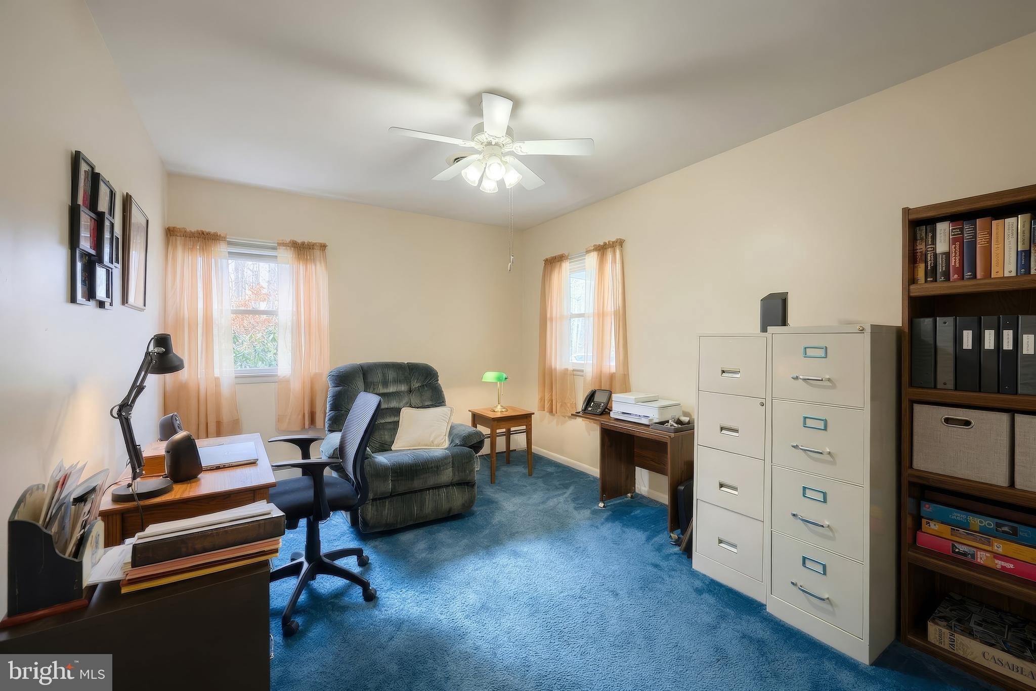 COUNTRY CLUB - Residential