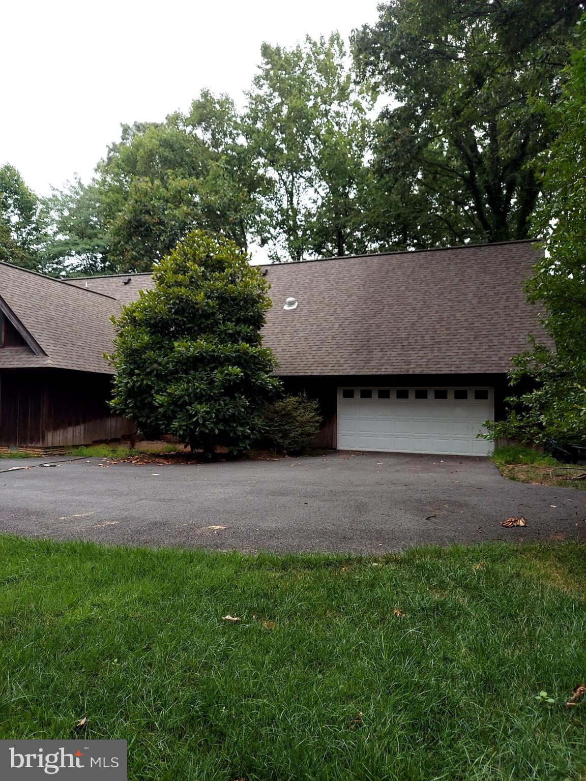 HOLLY GLEN - Residential