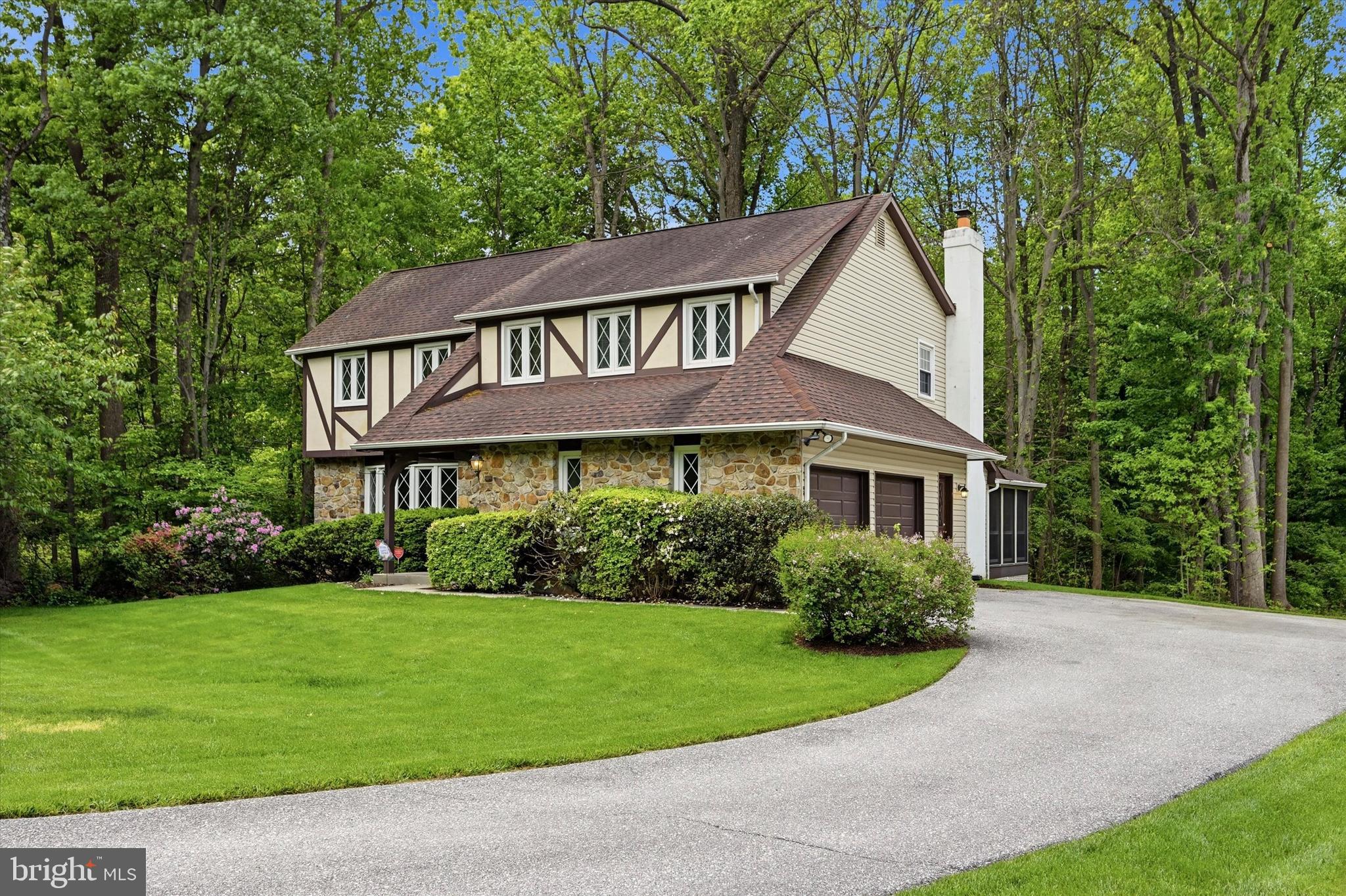 700 BROAD VIEW ROAD
