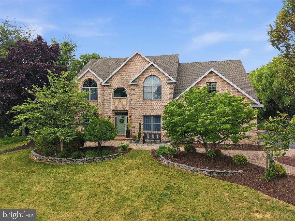 831 COLONNA LANE