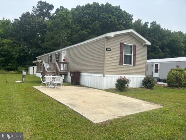 Move right in to this almost new mobile home, with 3 bedrooms and 2 full baths. 10 minutes from beautiful, historic Cambridge with all the festivals , events and waterfront. Monthly rent includes water, sewer, taxes and trash pickup. Buyer must have proof of funds and will need to be approved by park management (application fee may apply).