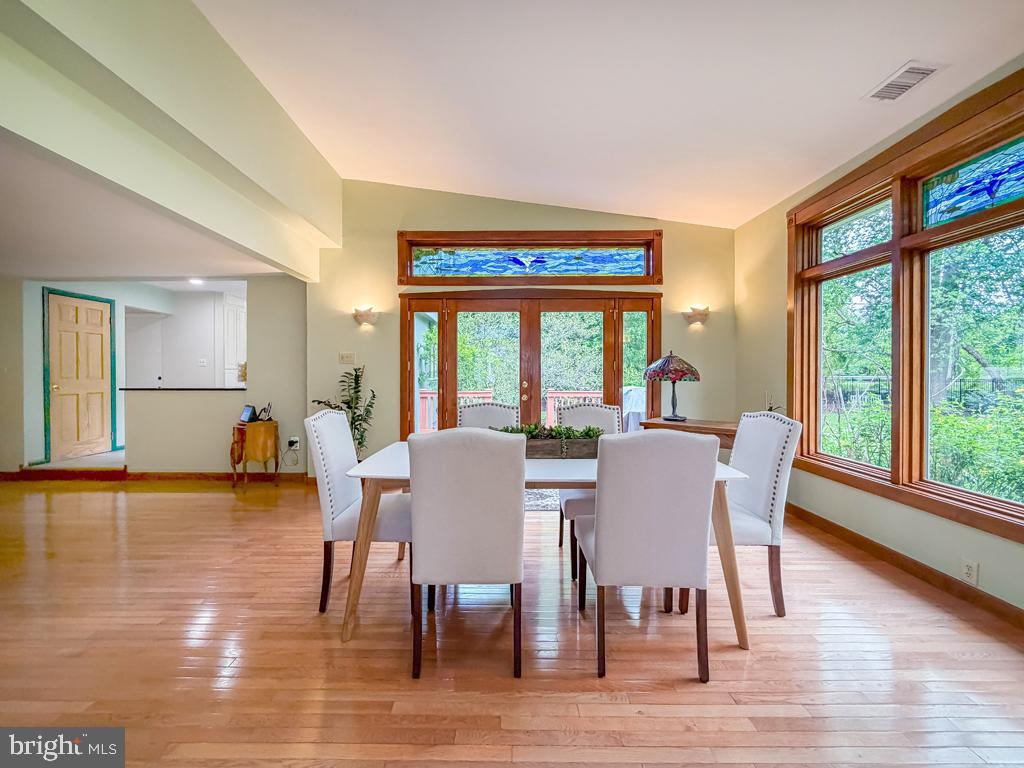 HICKORY HILLS - Residential