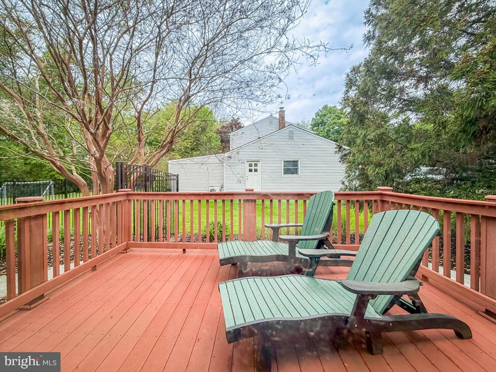 HICKORY HILLS - Residential