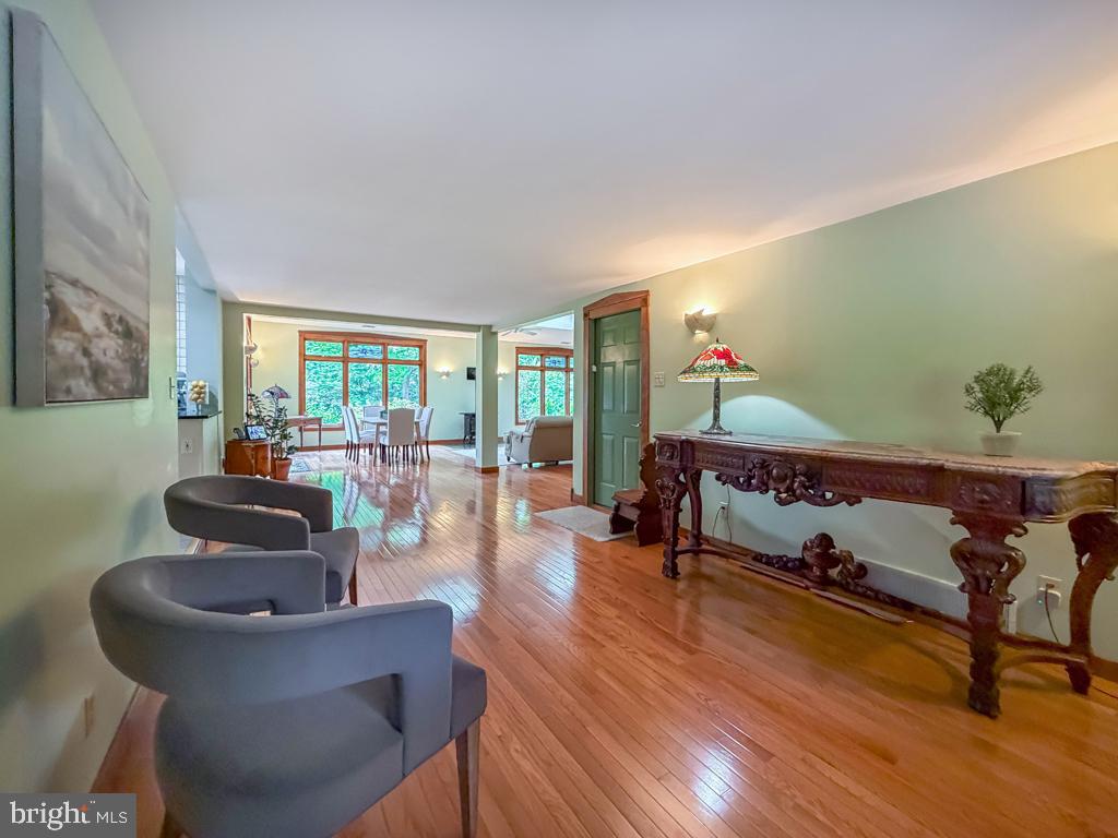 HICKORY HILLS - Residential