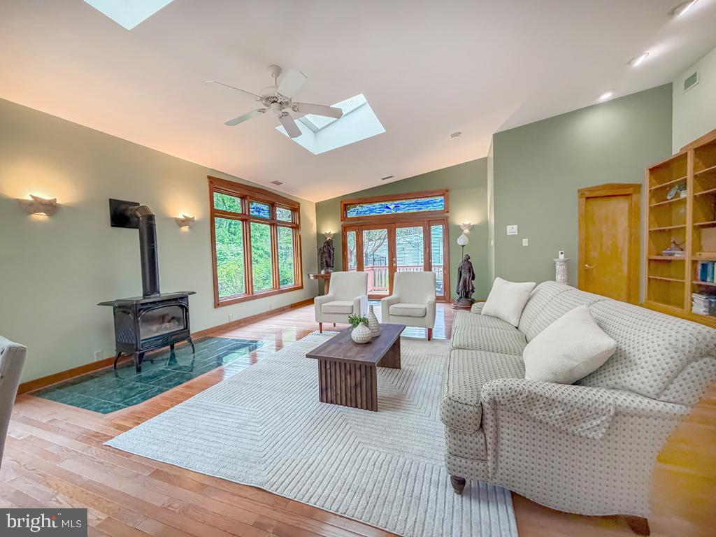 HICKORY HILLS - Residential