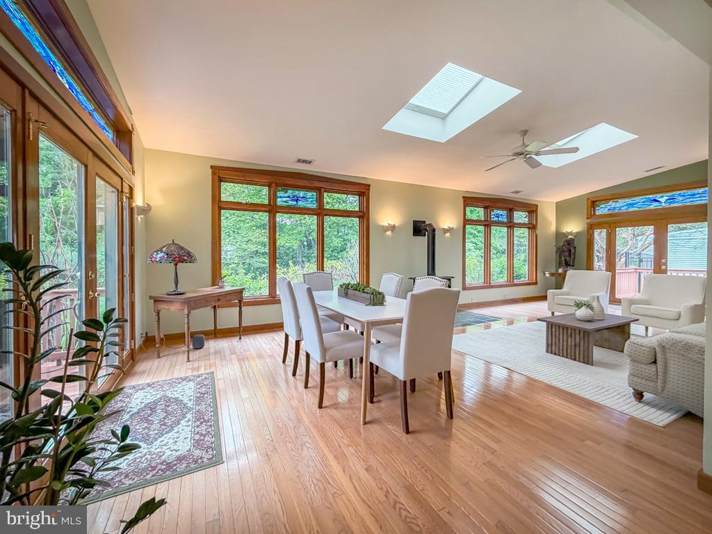 HICKORY HILLS - Residential