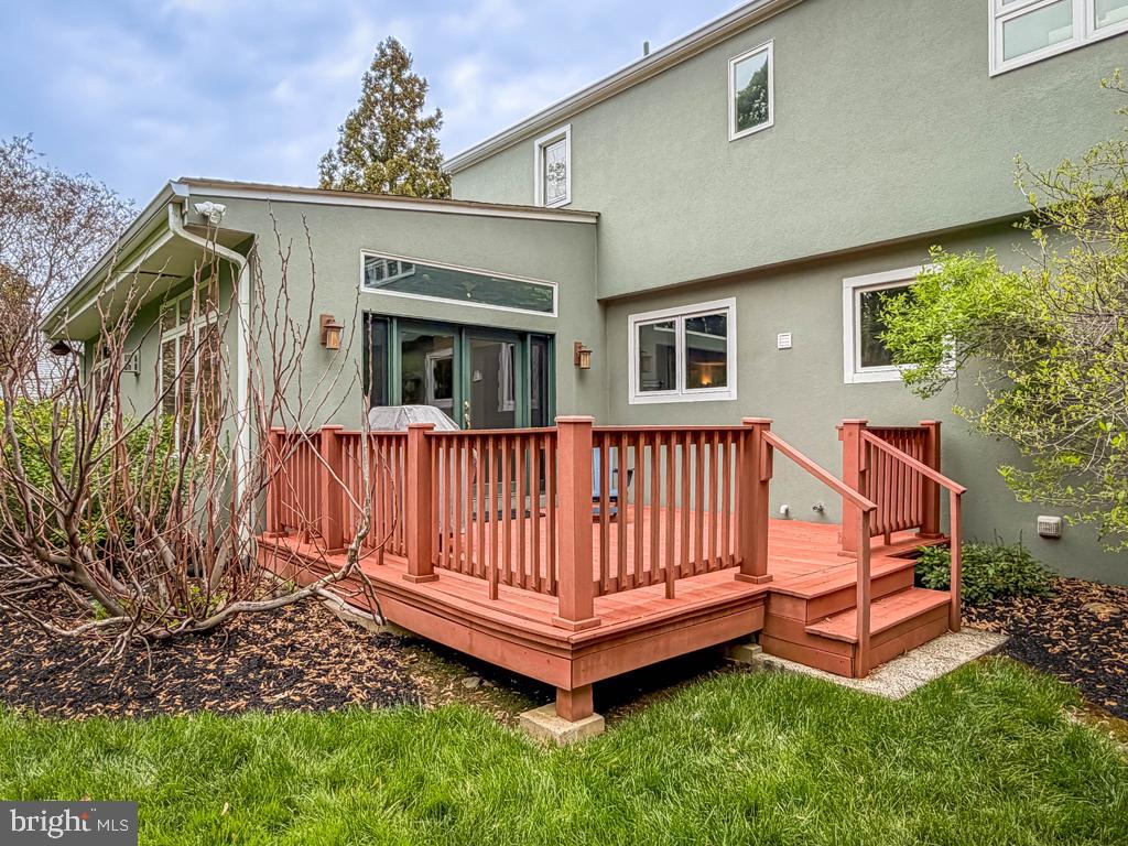 HICKORY HILLS - Residential