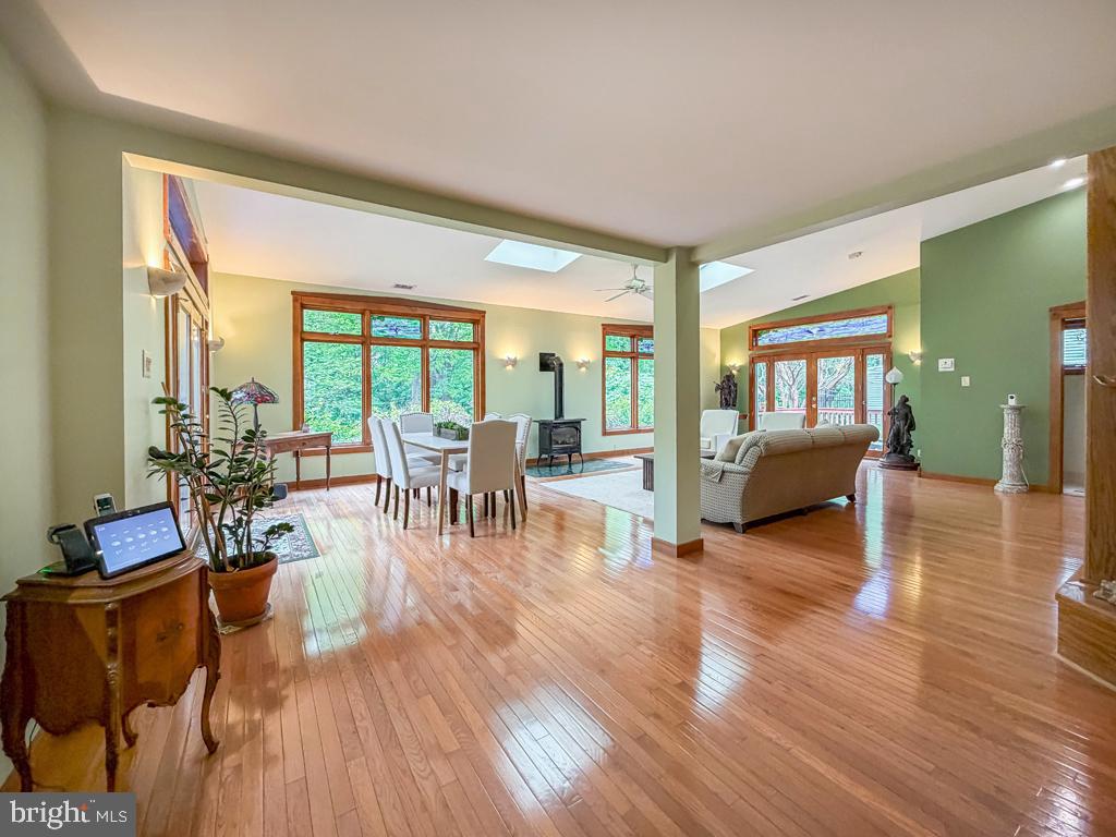 HICKORY HILLS - Residential