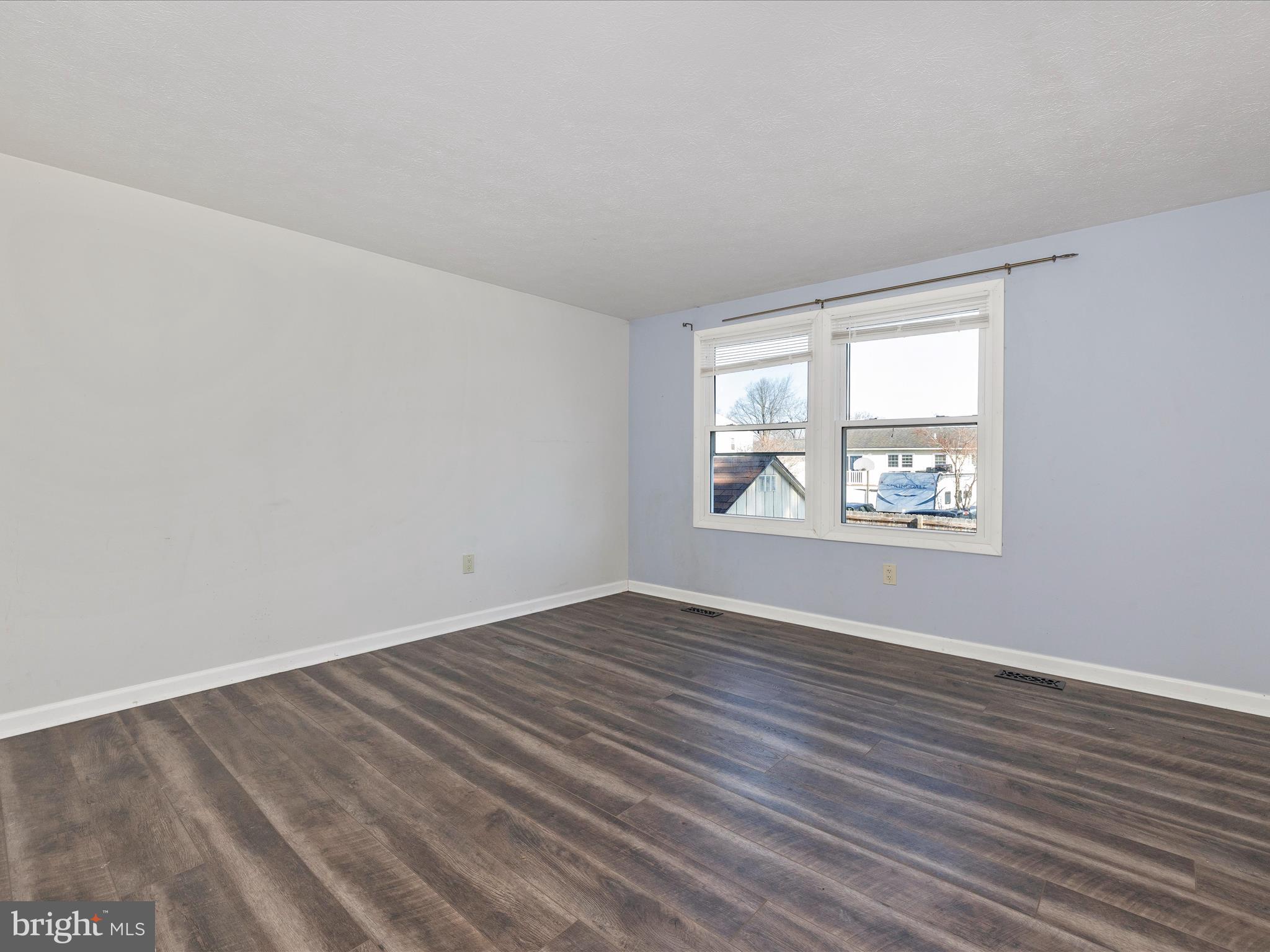 STONEGATE - Residential