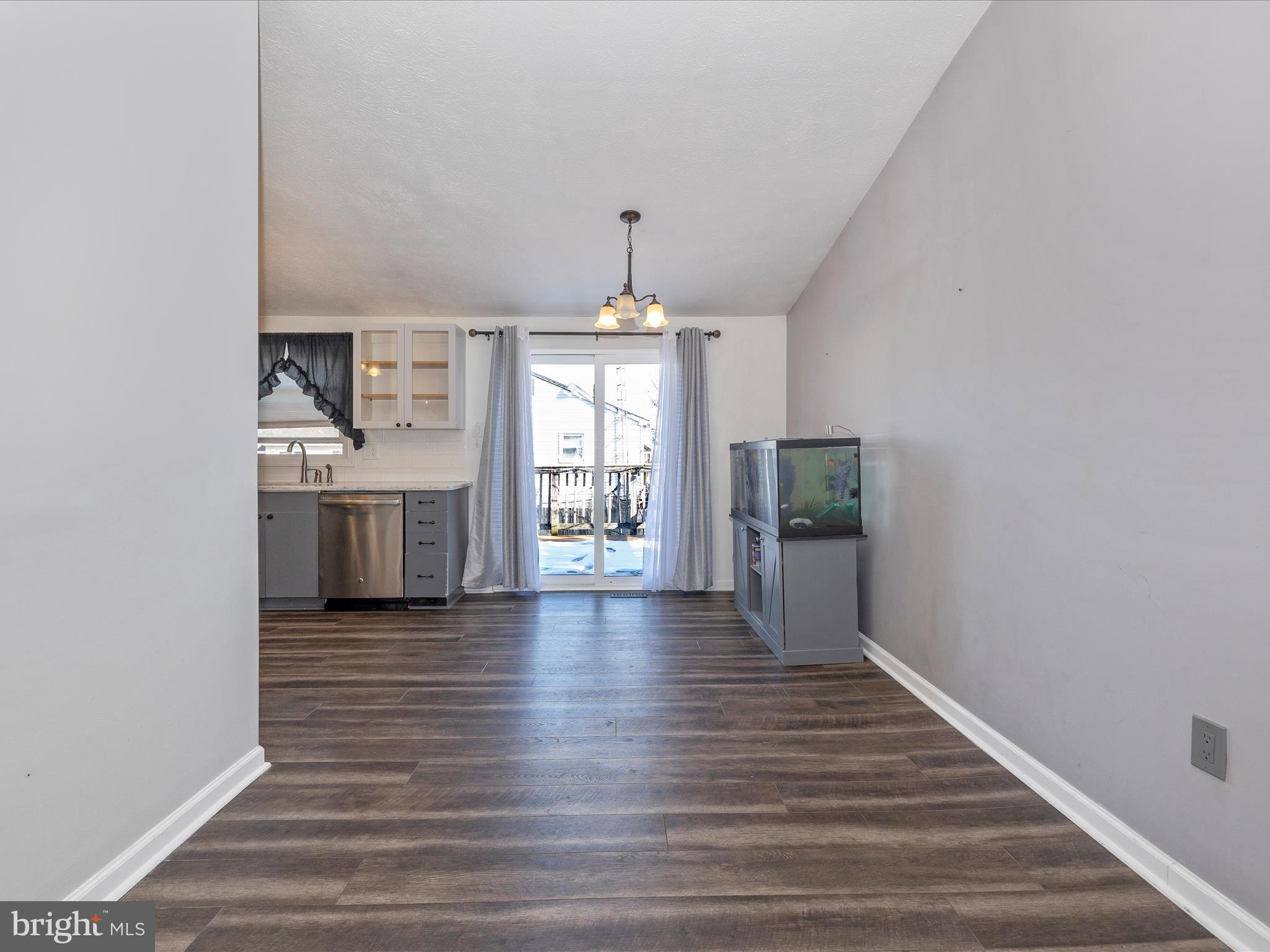 STONEGATE - Residential