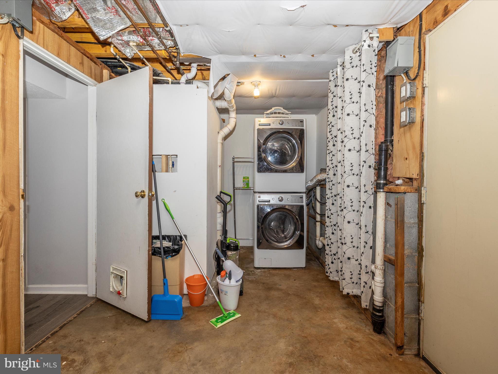 STONEGATE - Residential