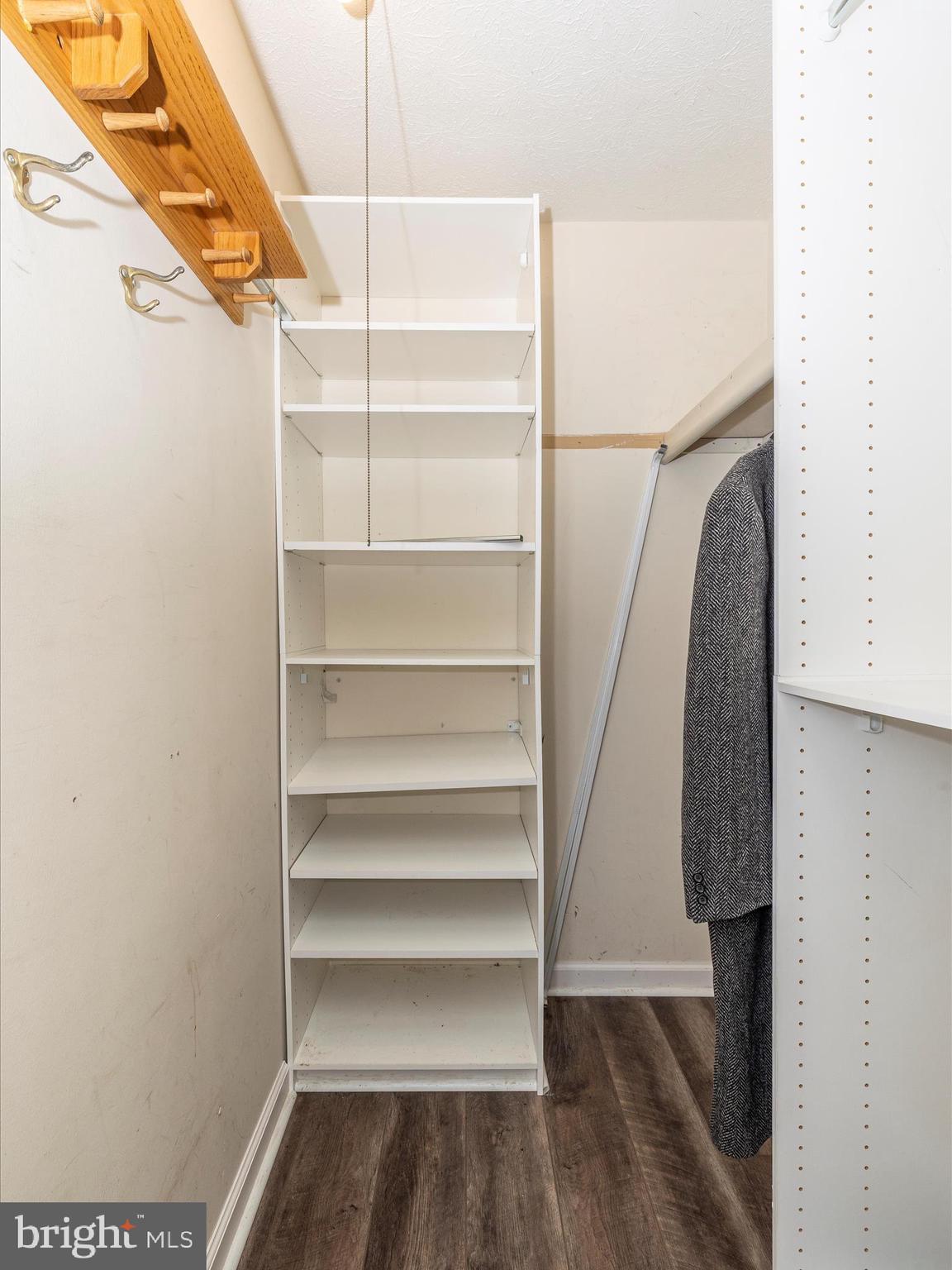 STONEGATE - Residential