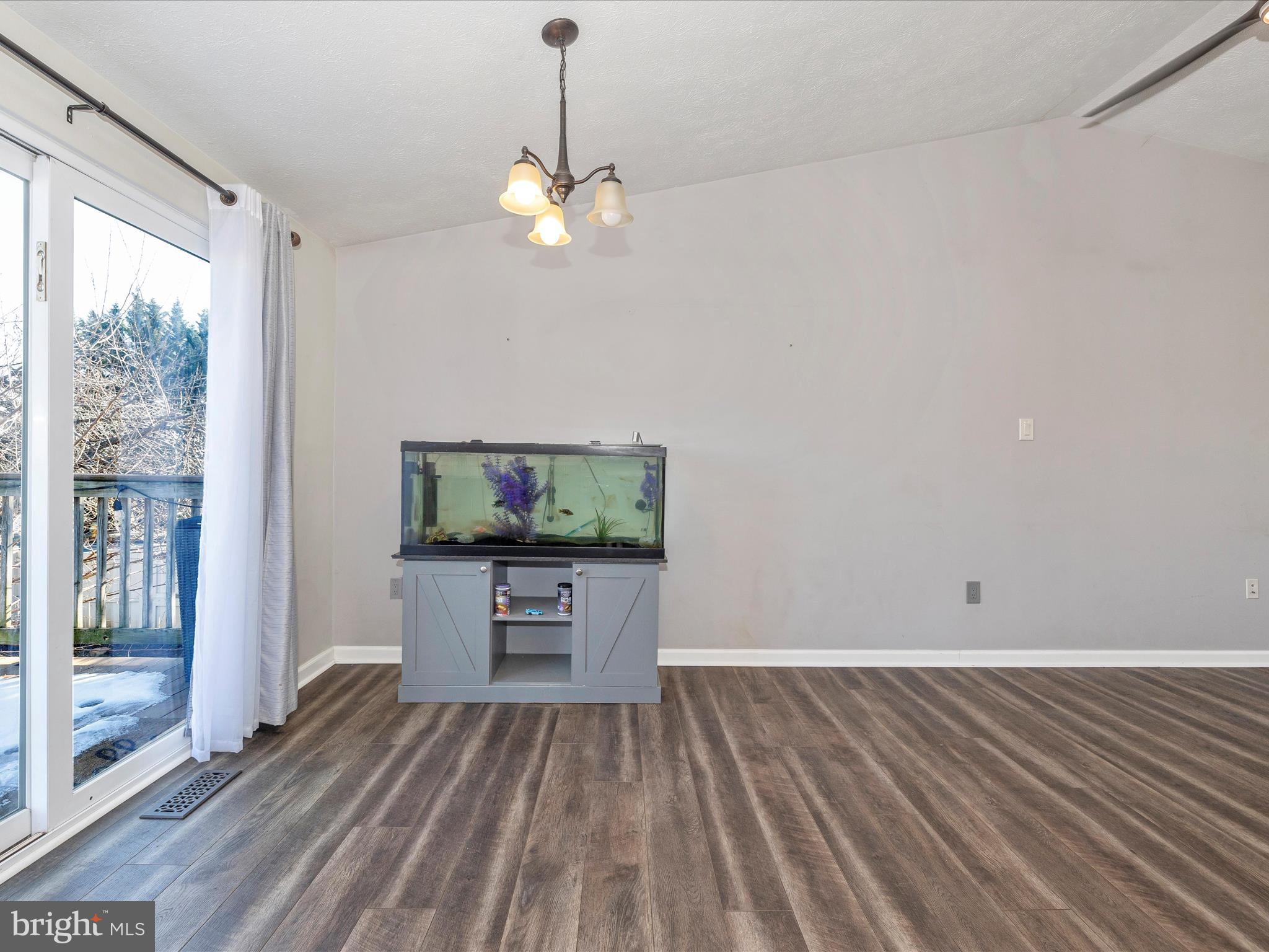 STONEGATE - Residential