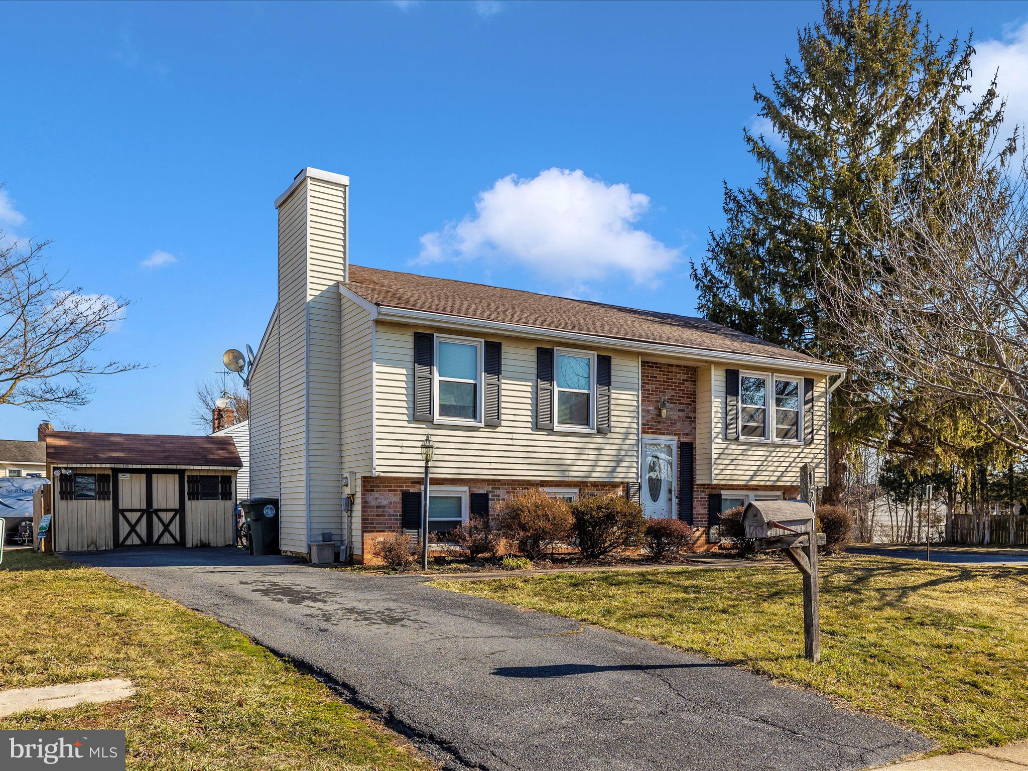 STONEGATE - Residential