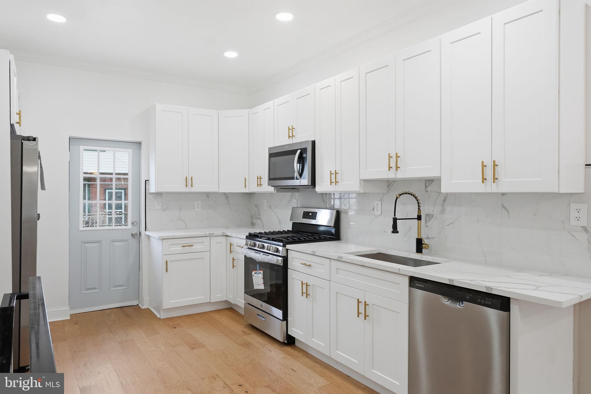 CEDAR PARK - Residential