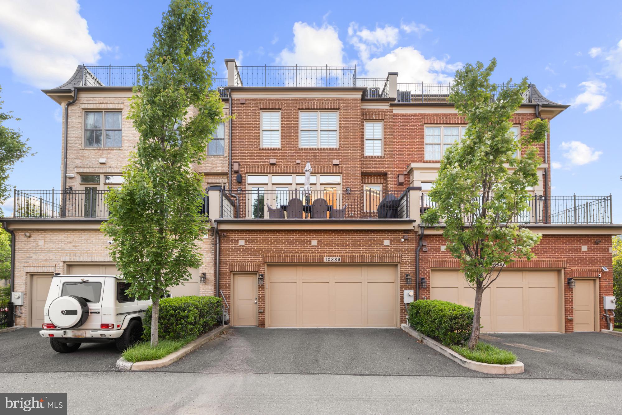 SYMPHONY PARK - Residential