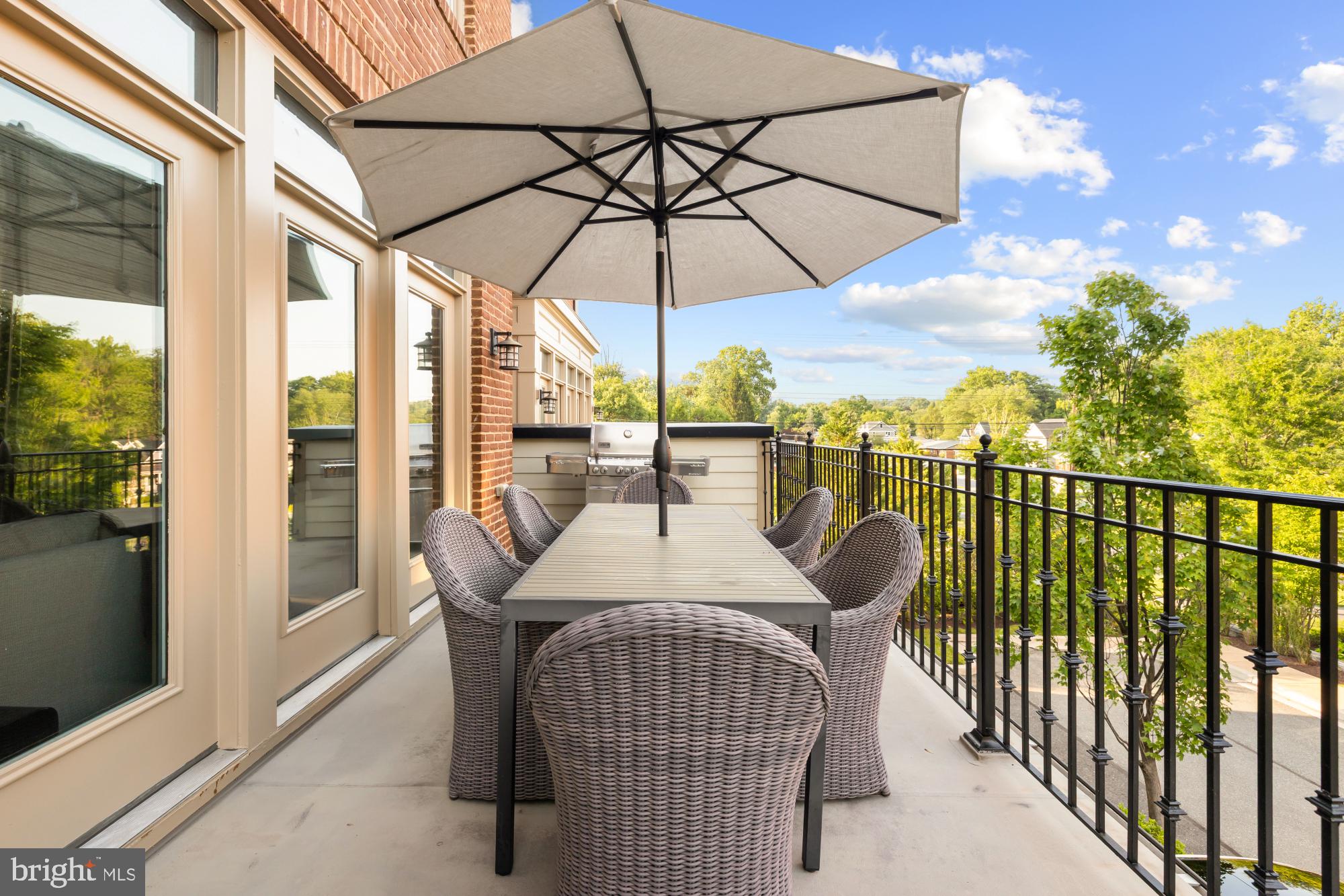 SYMPHONY PARK - Residential