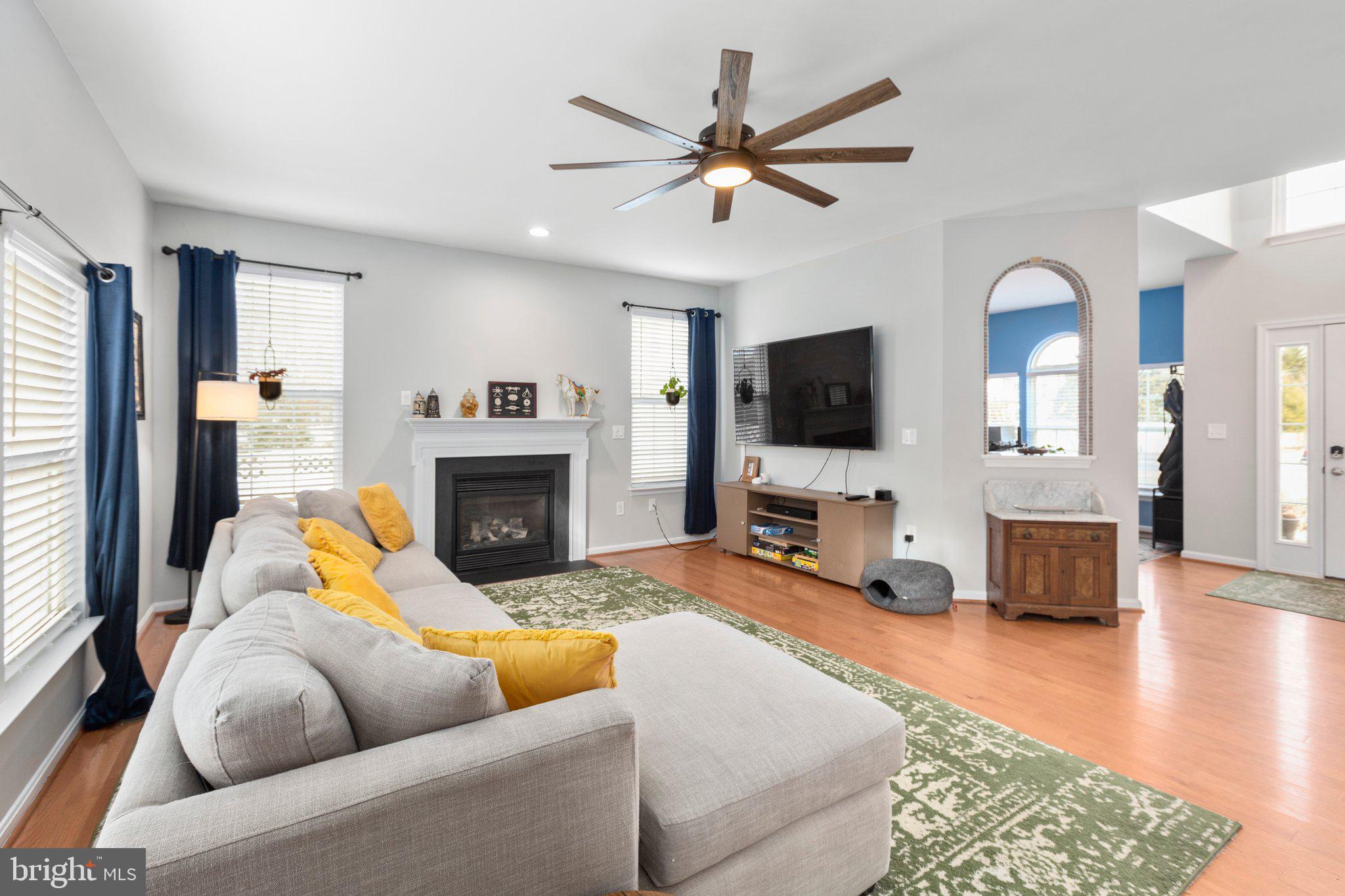 FERRY DOCK CROSSING - Residential