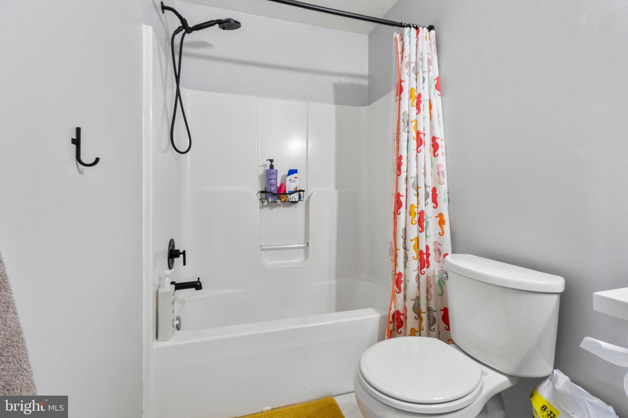 FERRY DOCK CROSSING - Residential