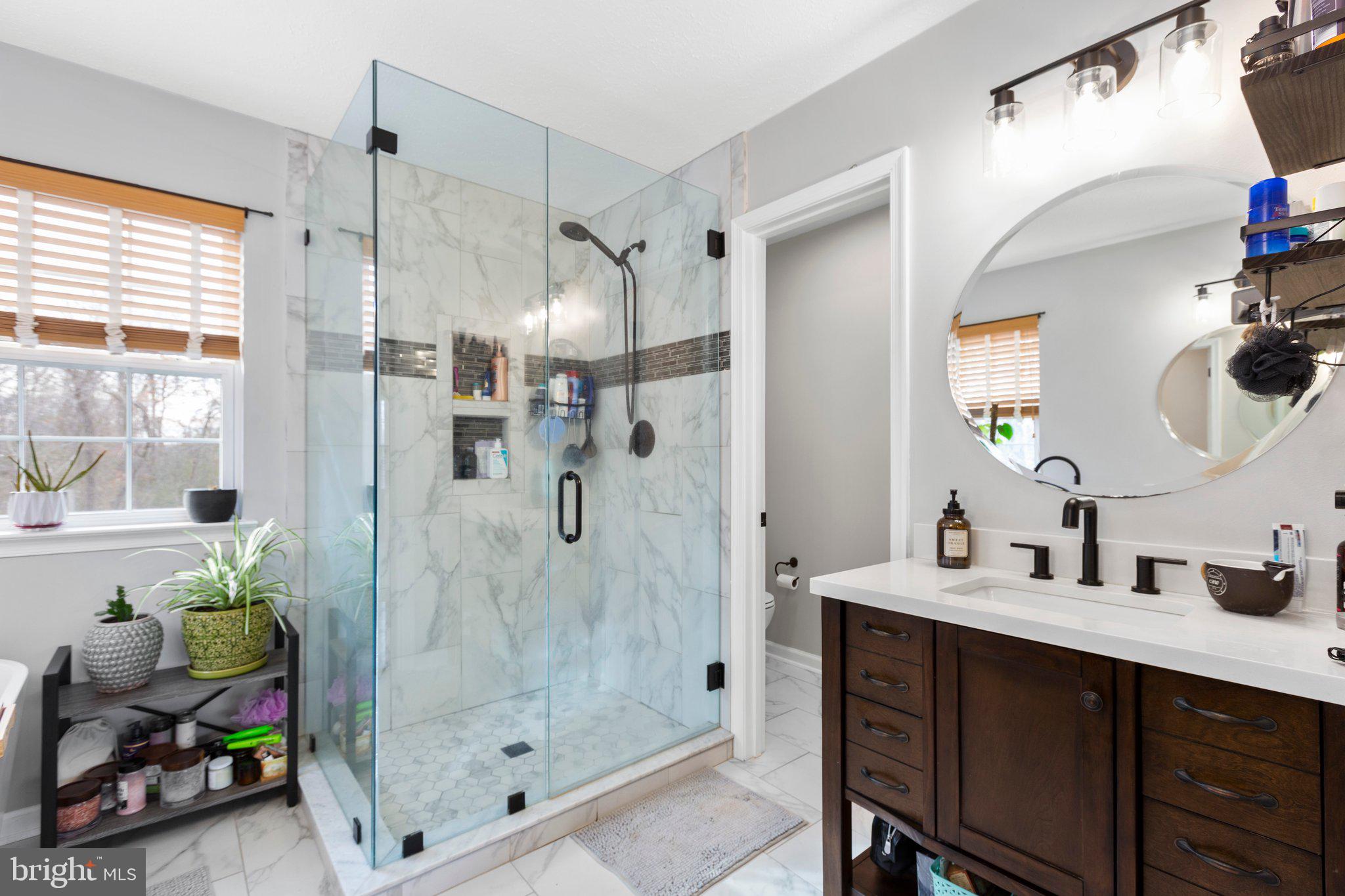 FERRY DOCK CROSSING - Residential