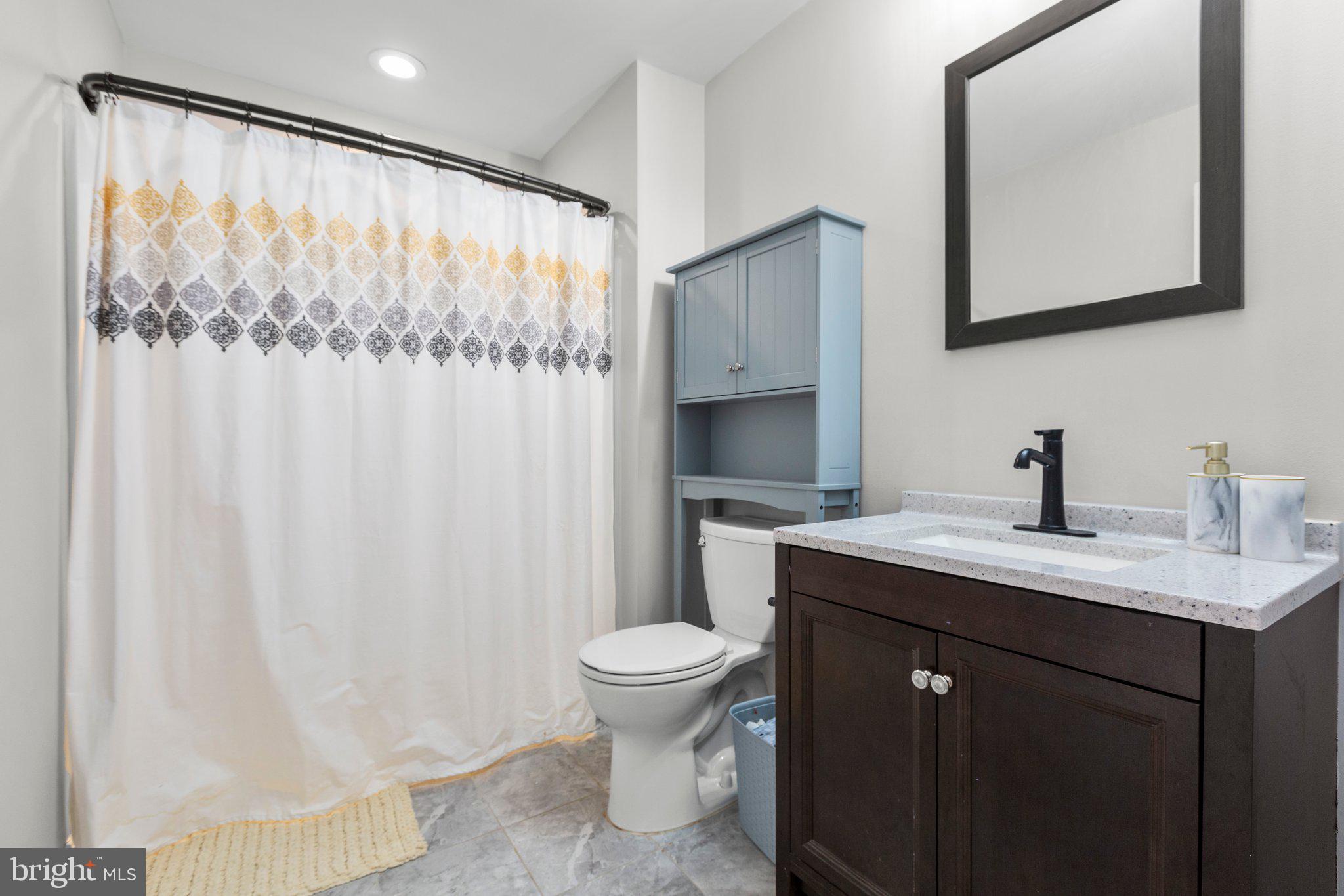 FERRY DOCK CROSSING - Residential