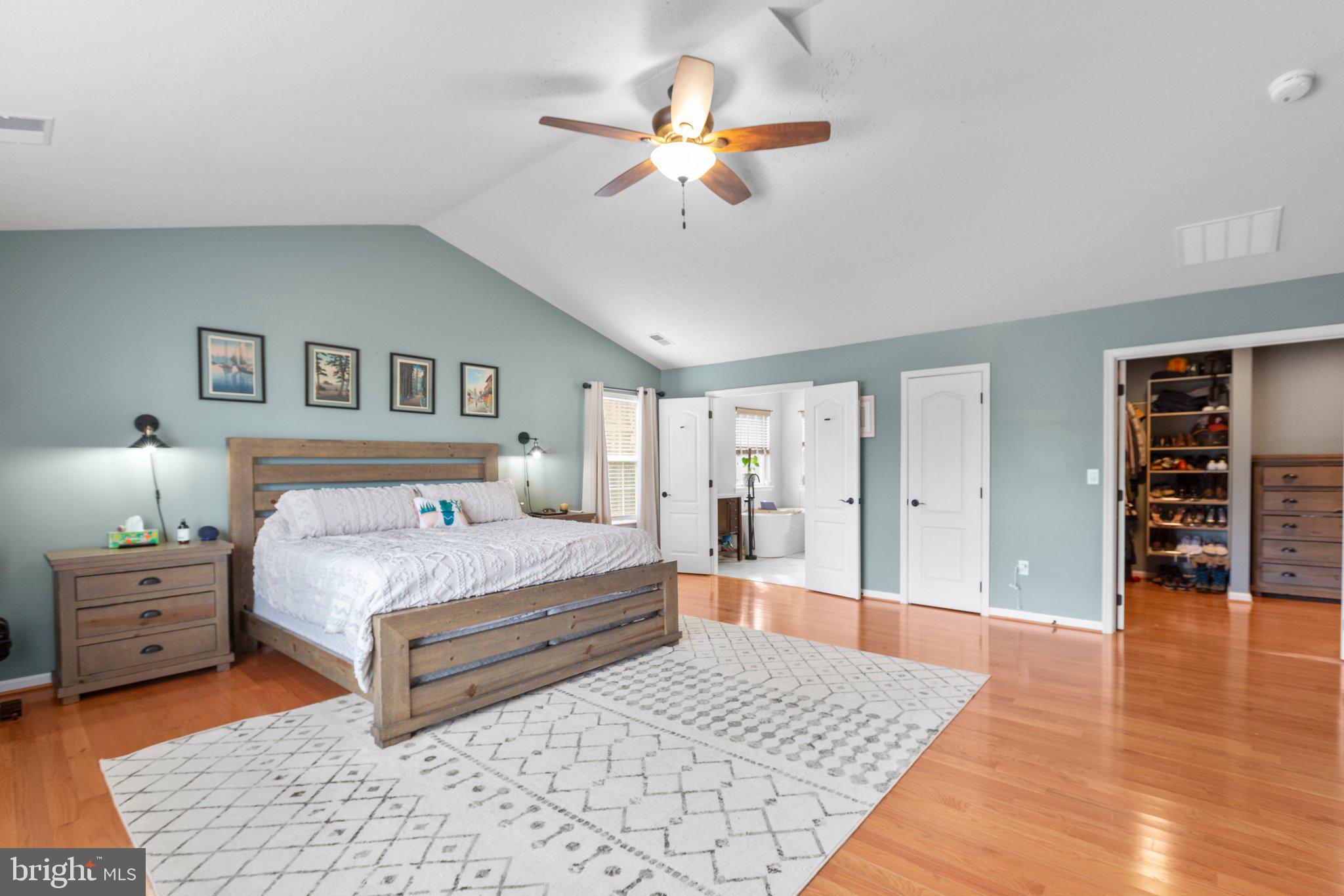 FERRY DOCK CROSSING - Residential